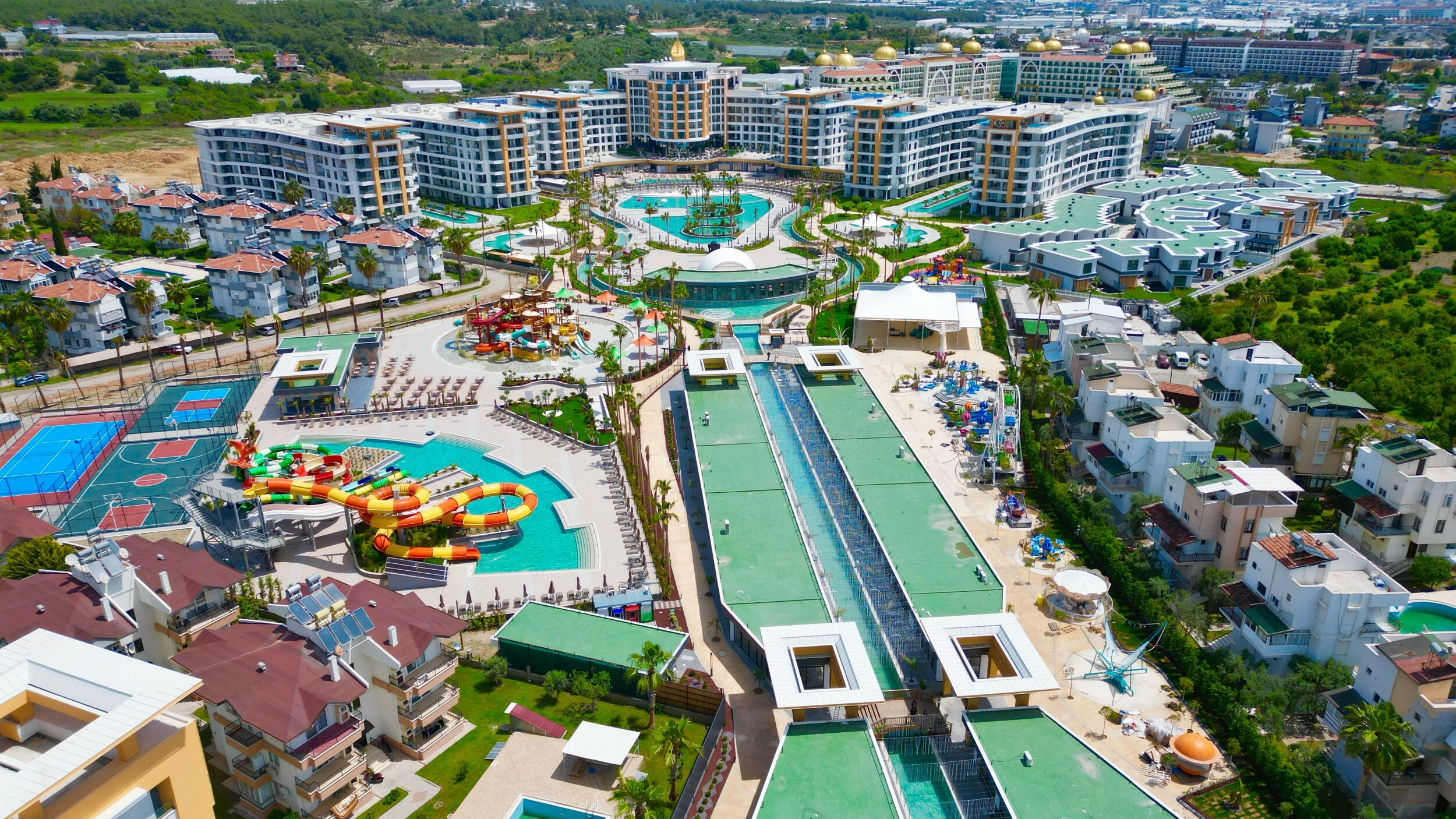 Квартира в Алании, район Тюрклер - 1+1 85 м2 с мебелью в премиальном resort-комплексе