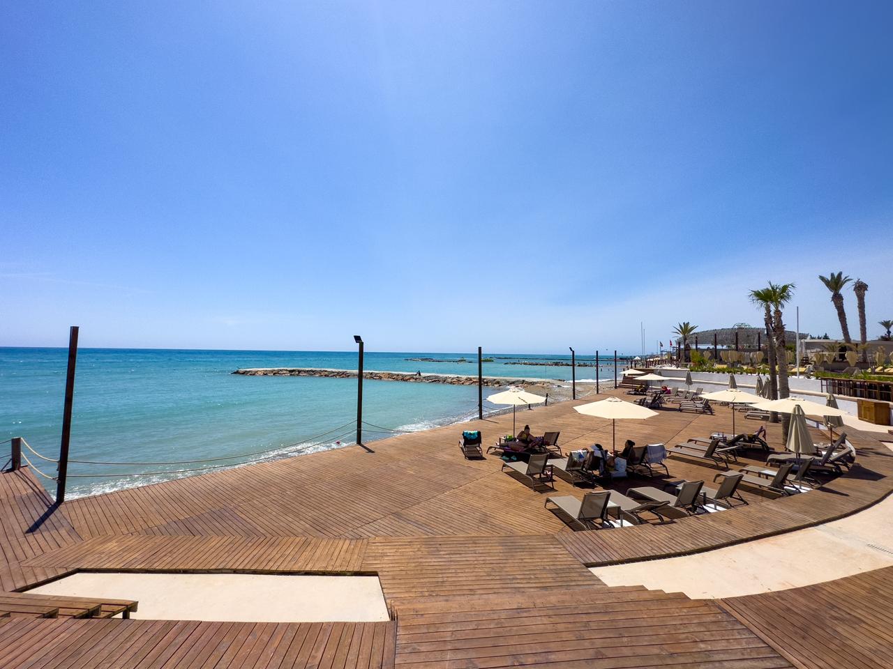 Квартира в Алании, район Тюрклер - 1+1 85 м2 с мебелью в премиальном resort-комплексе