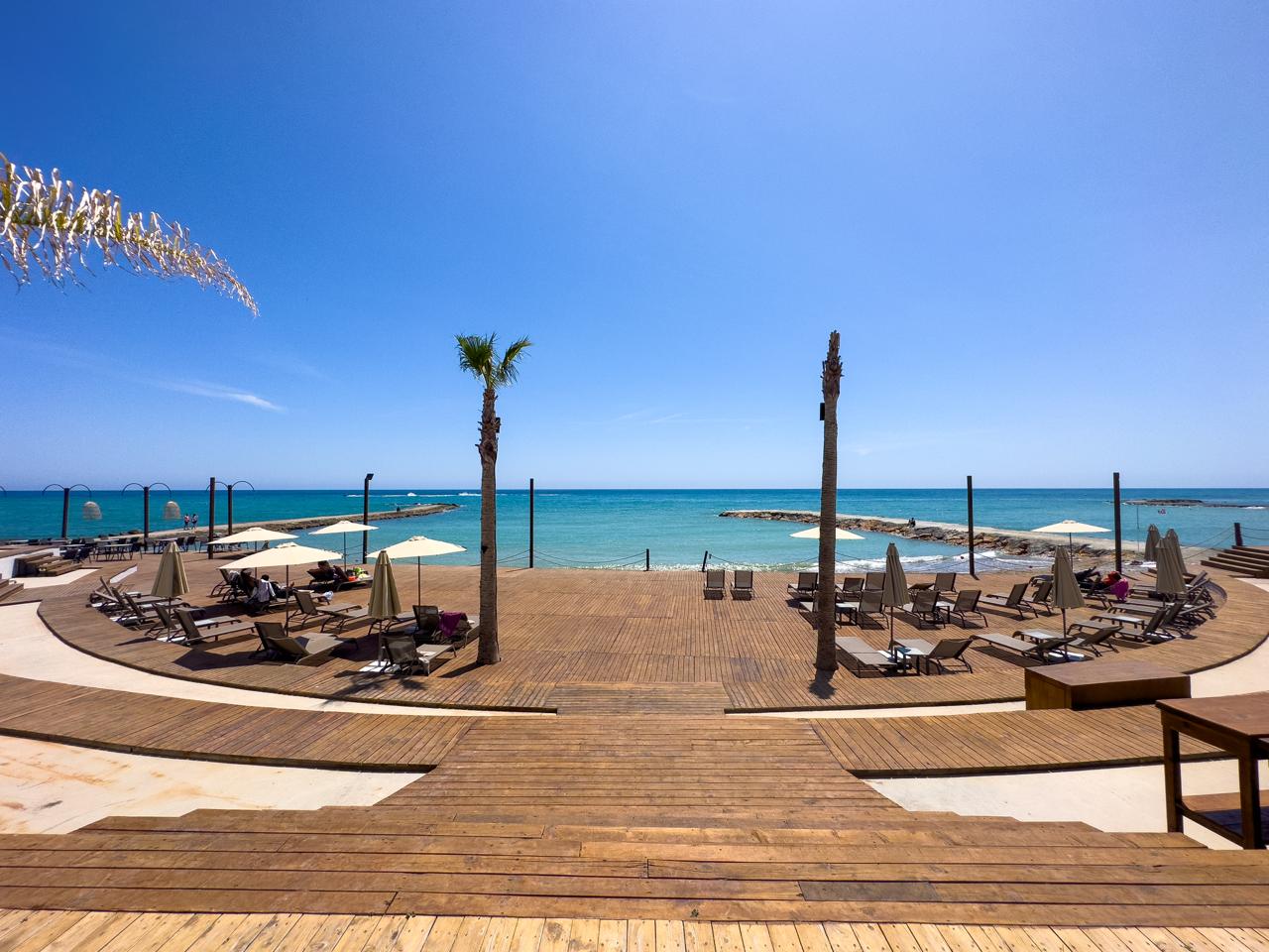 Квартира в Алании, район Тюрклер - 1+1 85 м2 с мебелью в премиальном resort-комплексе