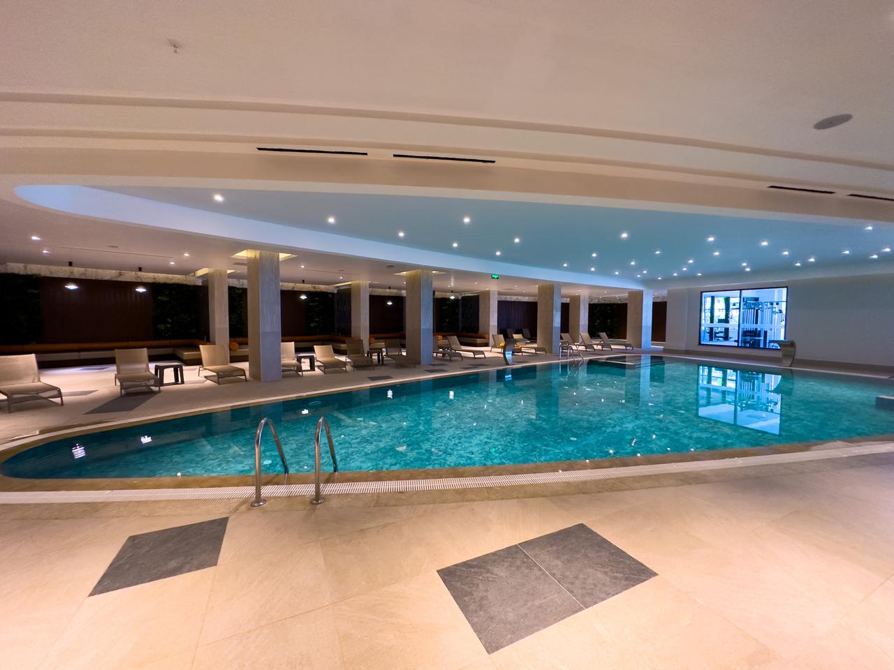 Квартира в Алании, район Тюрклер - 1+1 85 м2 с мебелью в премиальном resort-комплексе