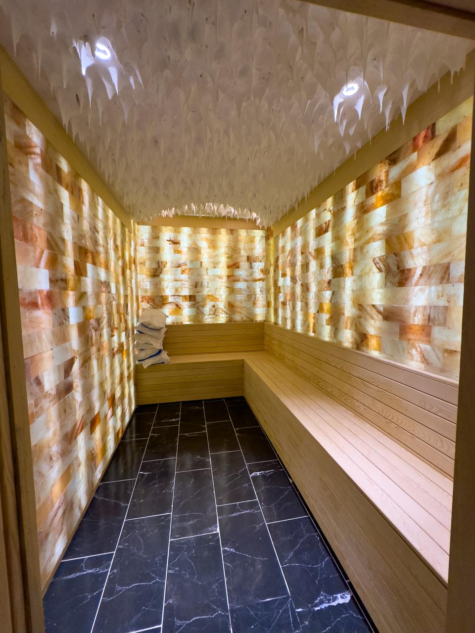 Квартира в Алании, район Тюрклер - 1+1 85 м2 с мебелью в премиальном resort-комплексе