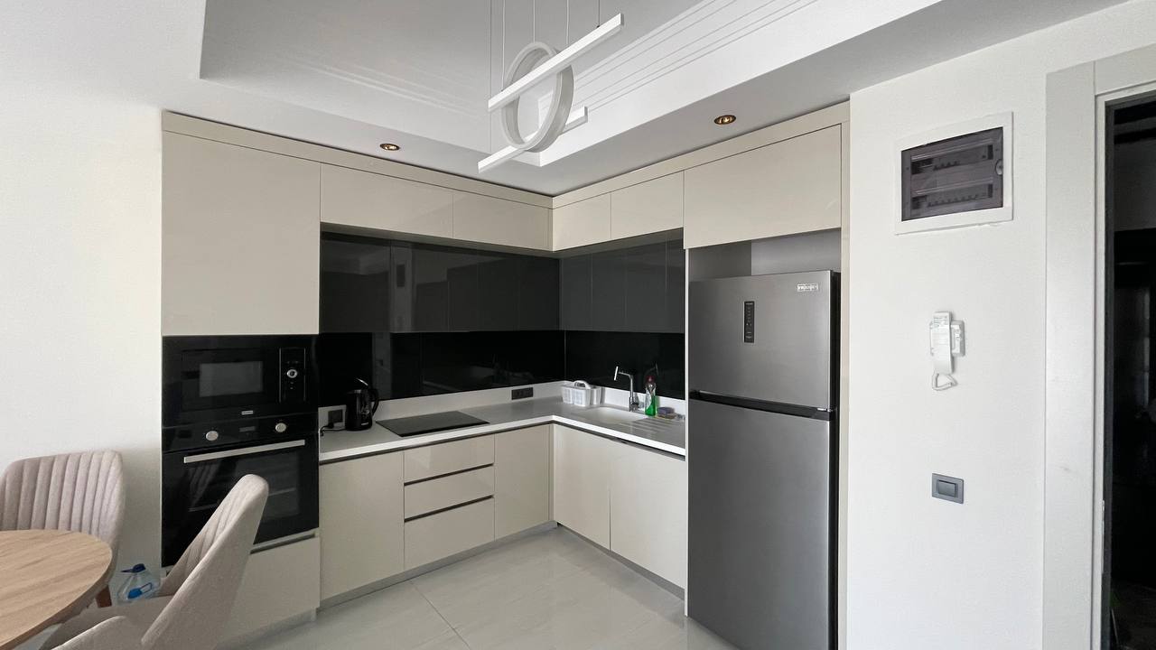 Квартира в Алании, район Тюрклер - 1+1 85 м2 с мебелью в премиальном resort-комплексе