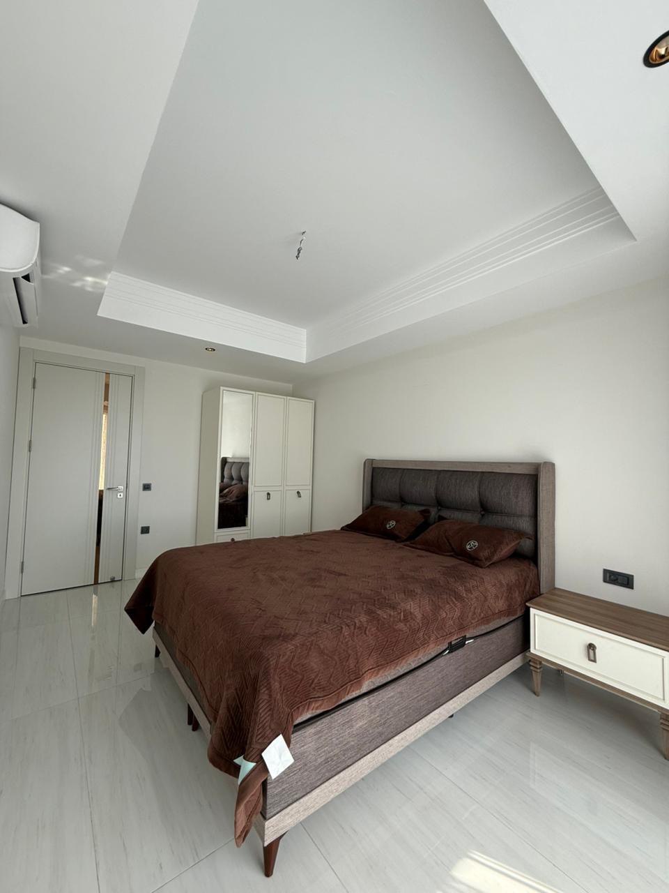 Квартира в Алании, район Тюрклер - 1+1 85 м2 с мебелью в премиальном resort-комплексе