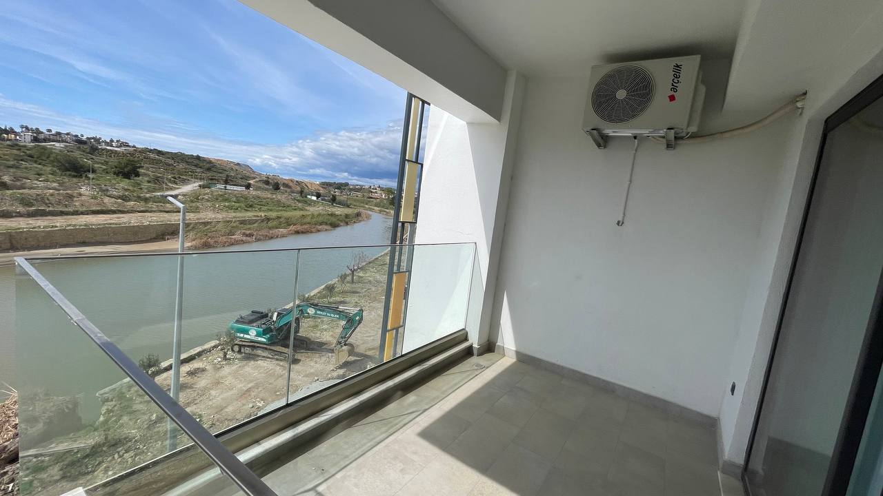 Квартира в Алании, район Тюрклер - 1+1 85 м2 с мебелью в премиальном resort-комплексе