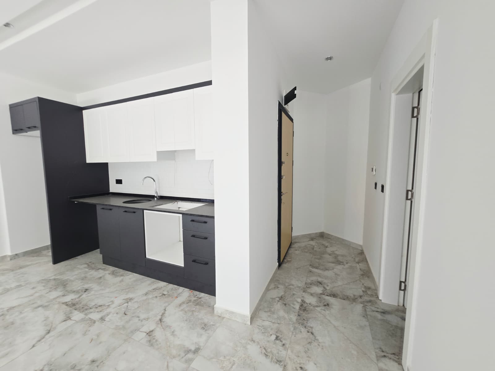1+1 apartment in Alanya - affordable price, direct from the owner, Avsallar district