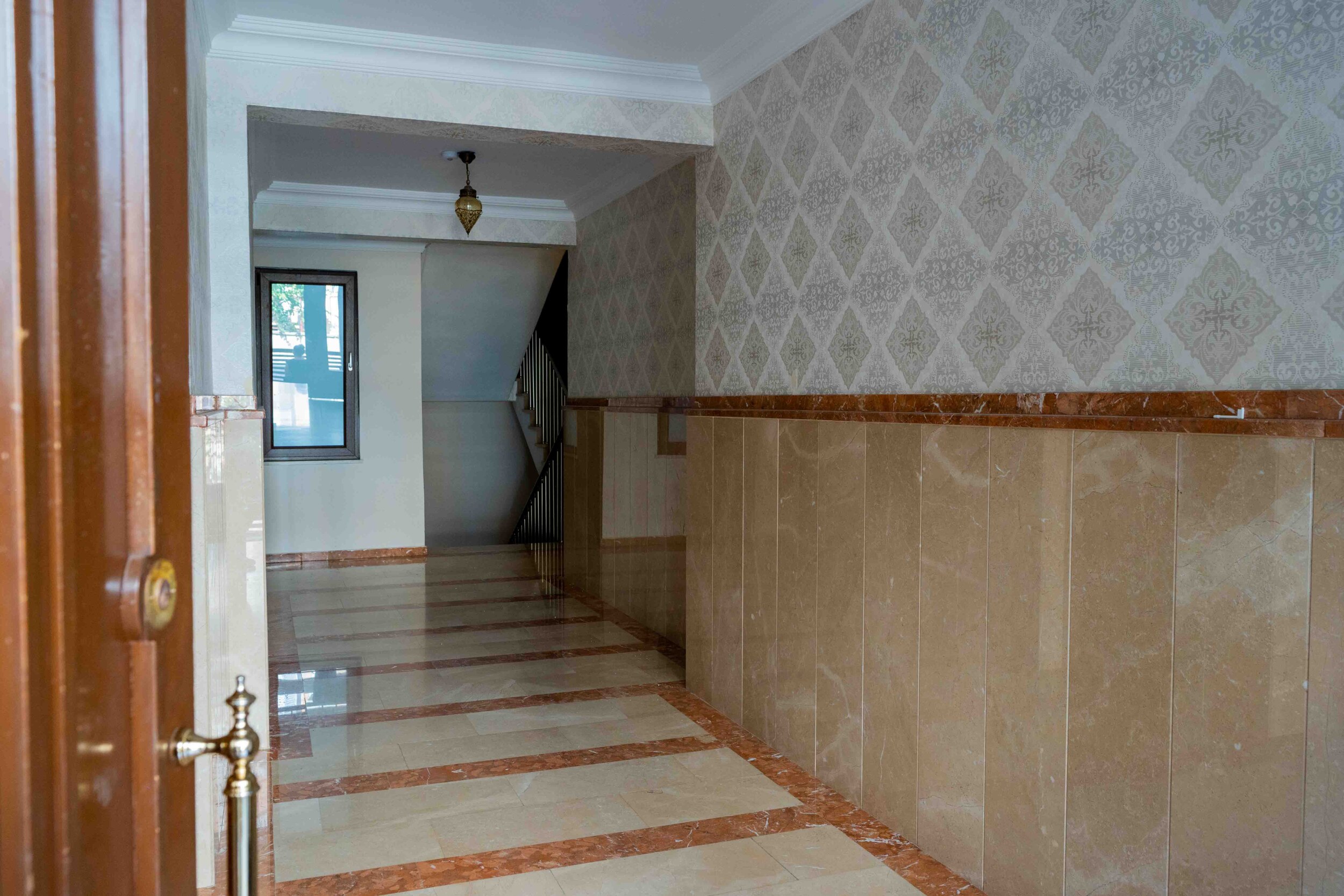 Квартира в центре Алании, район пляжа Клеопатра - с мебелью и отдельной кухней