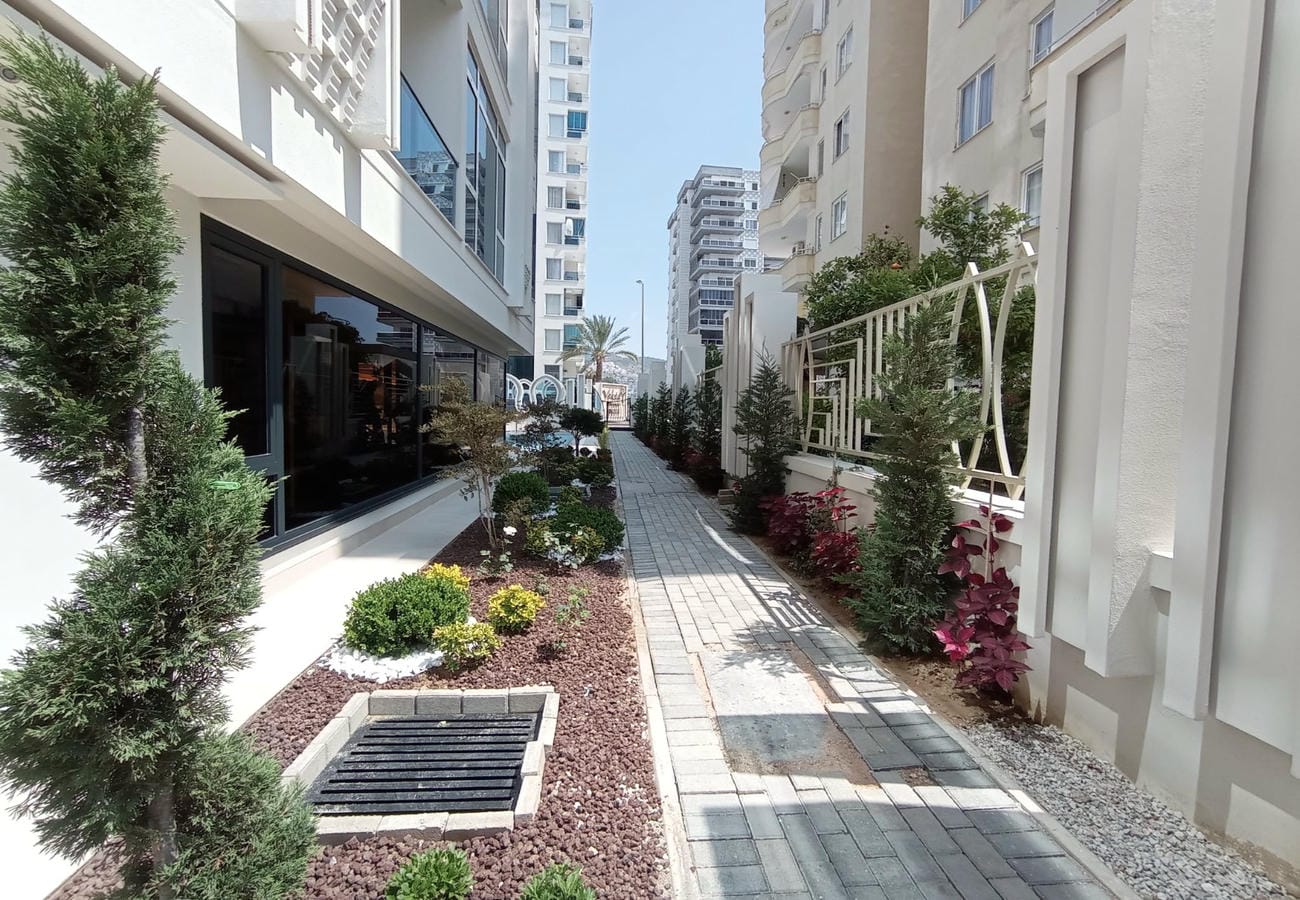 Apartment for rent in Mahmutlar – two-room furnished, 550 m to beach No. 24