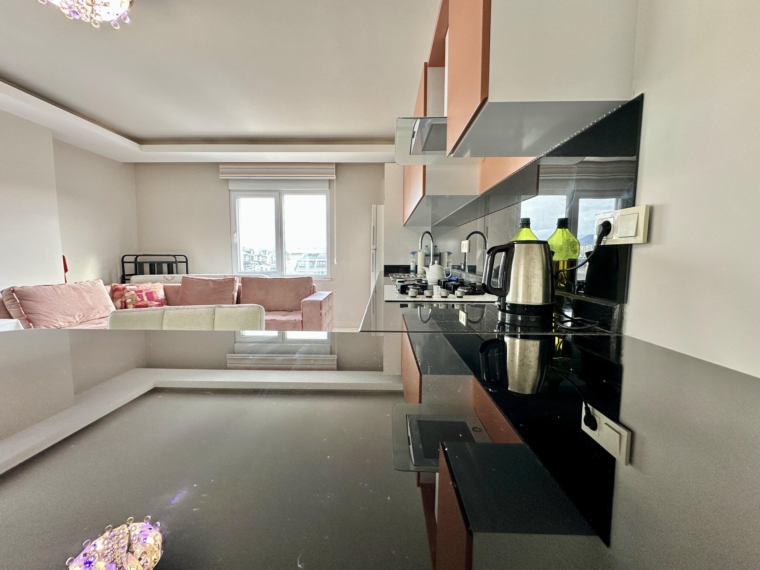 Квартира 1+1 в Алании, район Махмутлар - 70 м², мебель, вид на горы, рядом с морем