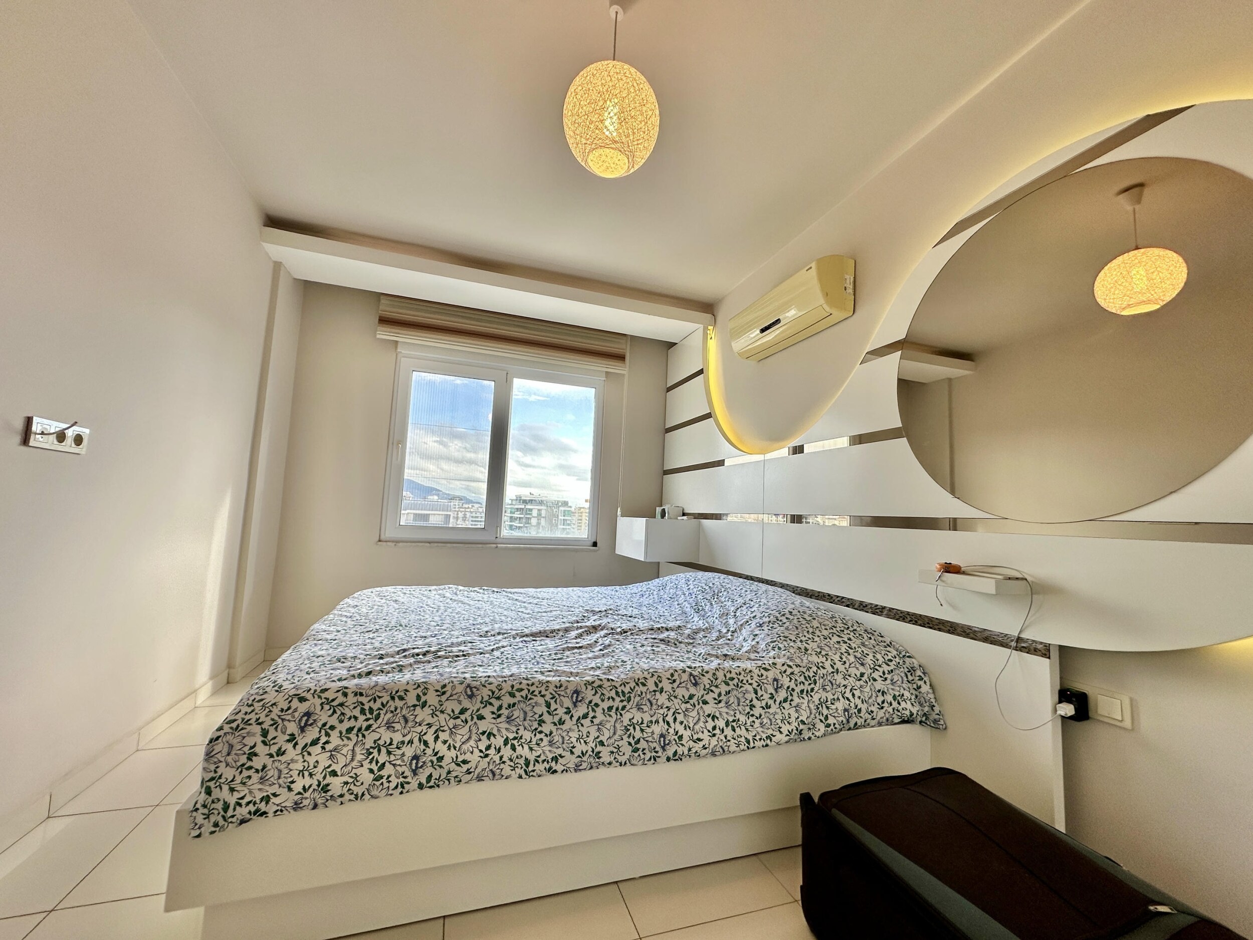 Квартира 1+1 в Алании, район Махмутлар - 70 м², мебель, вид на горы, рядом с морем