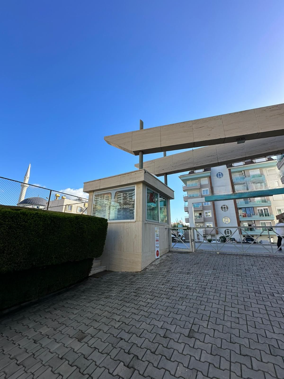 Квартира 1+1 с мебелью и видом на море - район Кестель, первая береговая