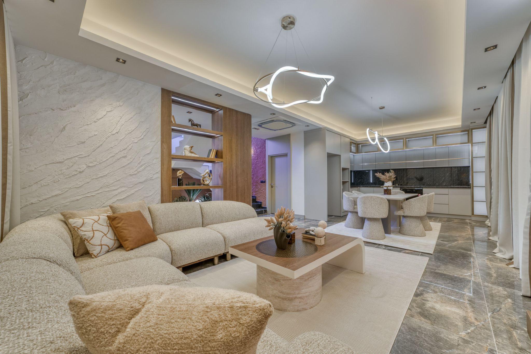 Alanya, Bektaş'ta, havuzlu ve panoramik manzaralı lüks villa. Vatandaşlık başvurusu yapılabilir.