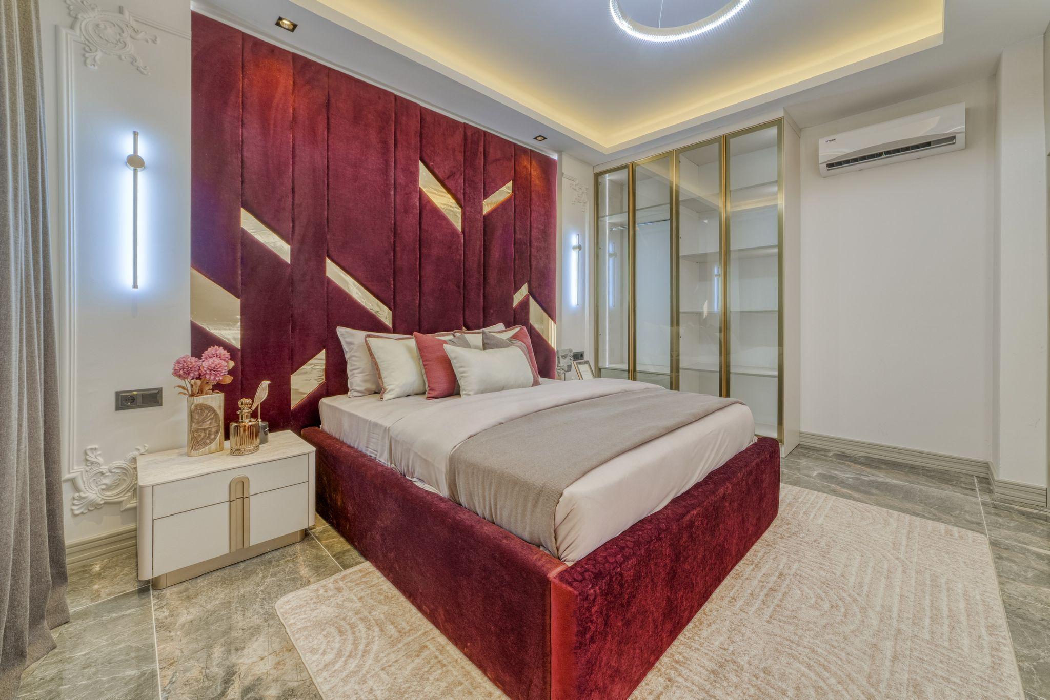 Alanya, Bektaş'ta, havuzlu ve panoramik manzaralı lüks villa. Vatandaşlık başvurusu yapılabilir.