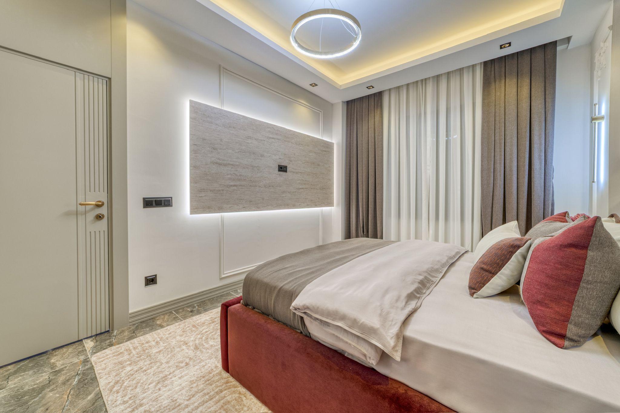 Alanya, Bektaş'ta, havuzlu ve panoramik manzaralı lüks villa. Vatandaşlık başvurusu yapılabilir.