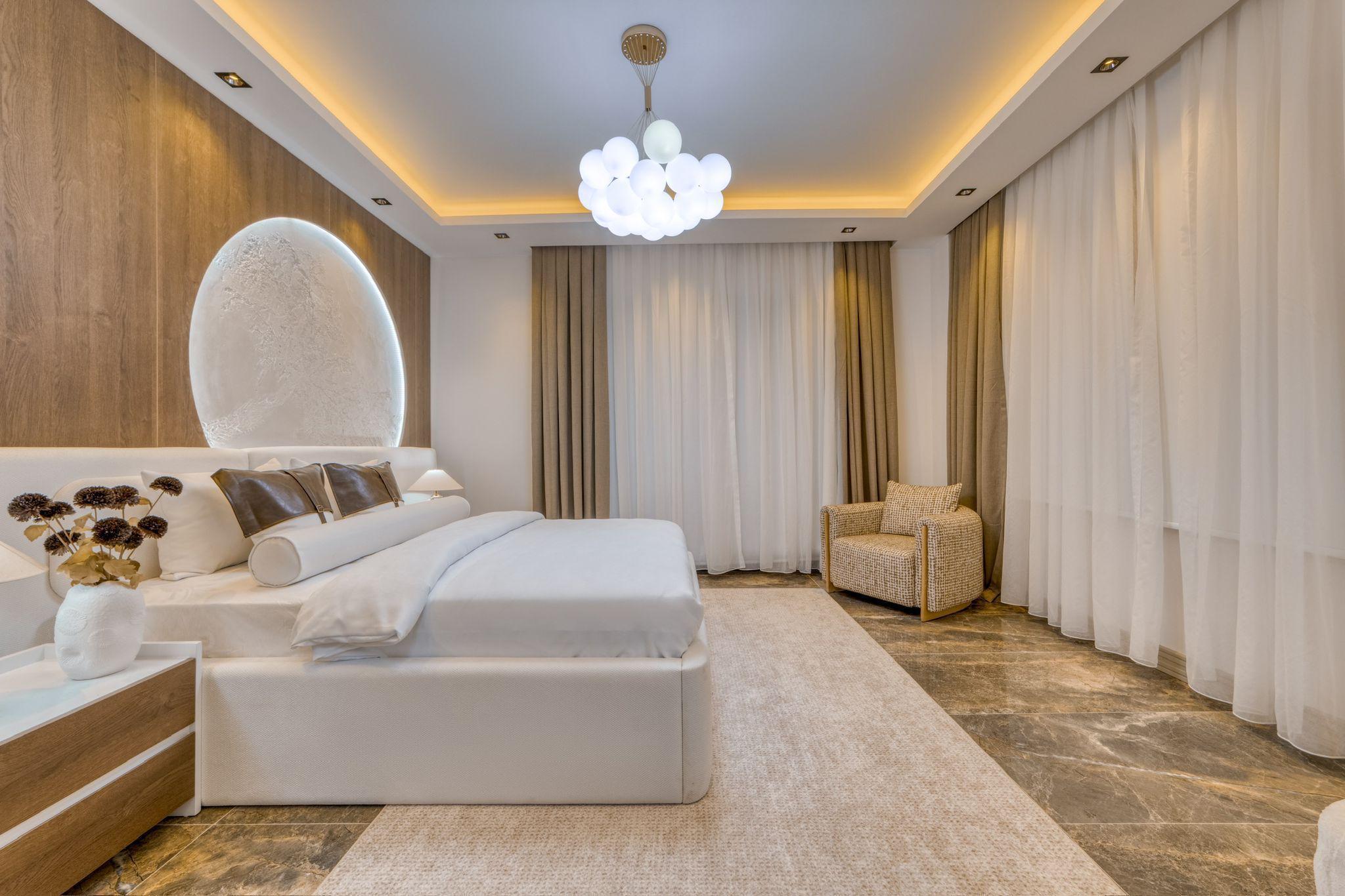 Alanya, Bektaş'ta, havuzlu ve panoramik manzaralı lüks villa. Vatandaşlık başvurusu yapılabilir.