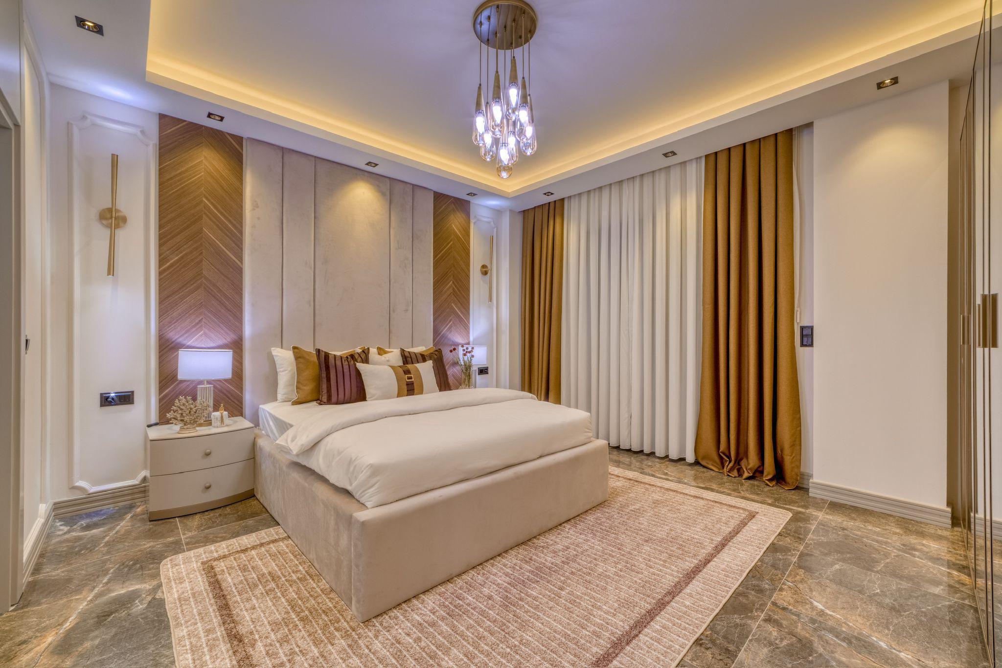 Alanya, Bektaş'ta, havuzlu ve panoramik manzaralı lüks villa. Vatandaşlık başvurusu yapılabilir.