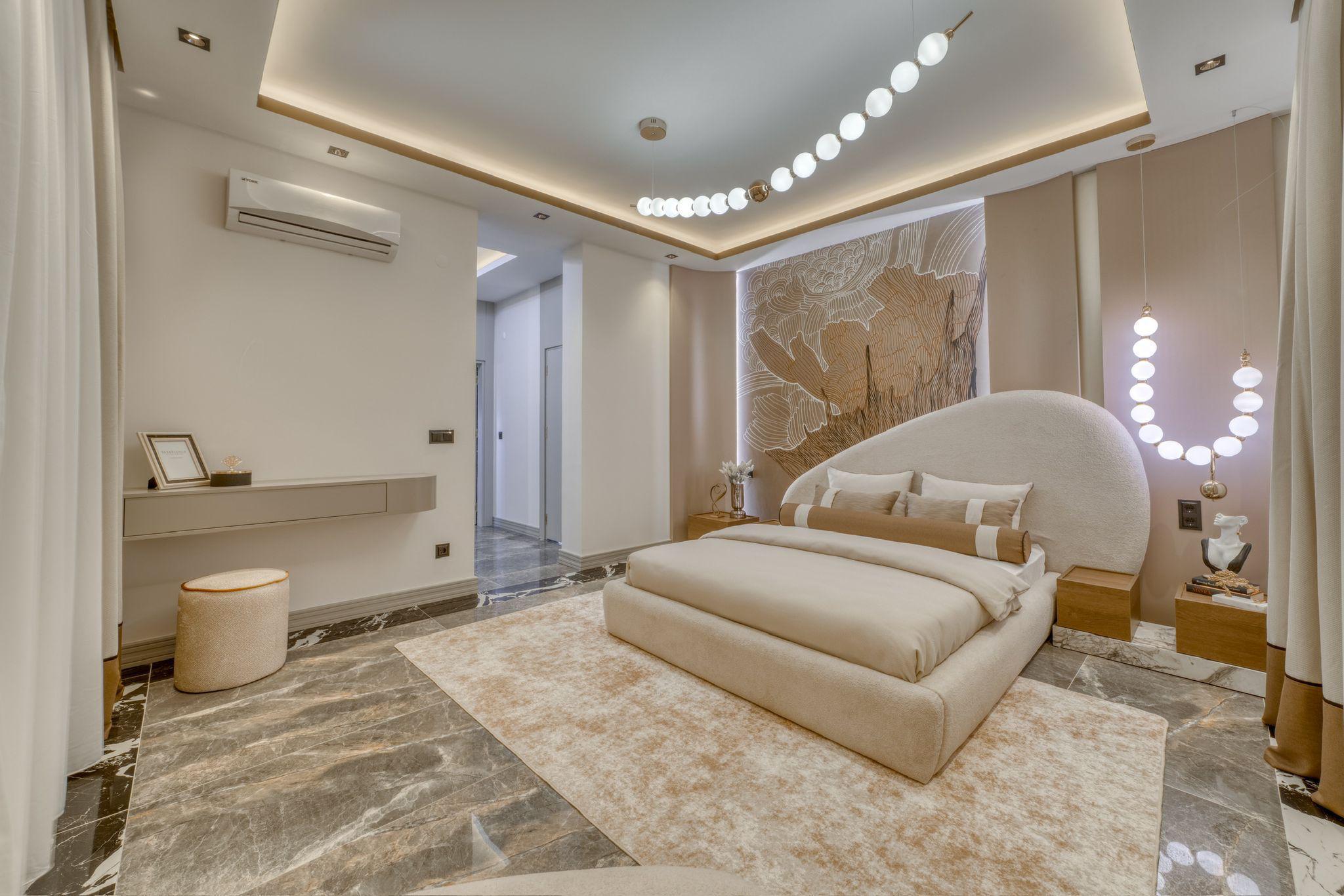 Alanya, Bektaş'ta, havuzlu ve panoramik manzaralı lüks villa. Vatandaşlık başvurusu yapılabilir.