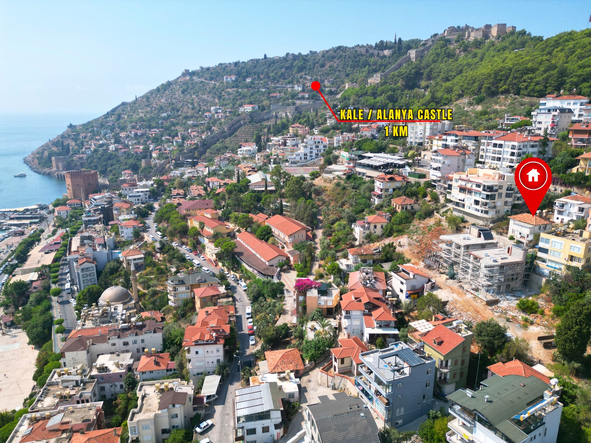 A house with a plot of land in the center of Alanya, on the slope of the Alanya Fortress – suitable for citizenship and residence permits