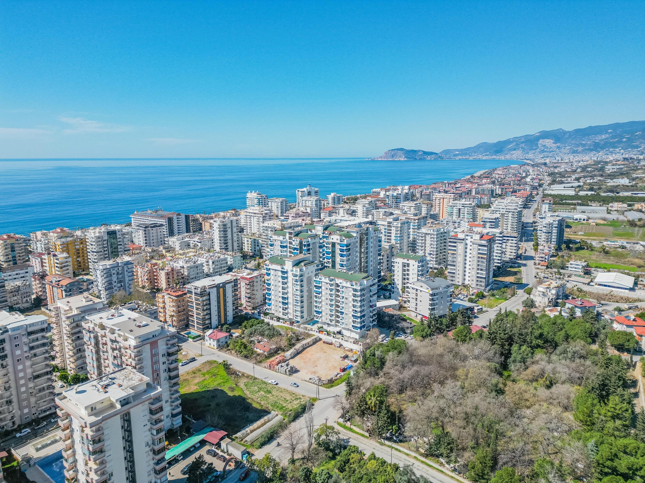 Alanya'da, Mahmutlar bölgesinde, deniz manzaralı, 2+1 dubleks daire (ikamet izni için uygun) - doğrudan sahibinden, deniz manzaralı, 2+1 dubleks.