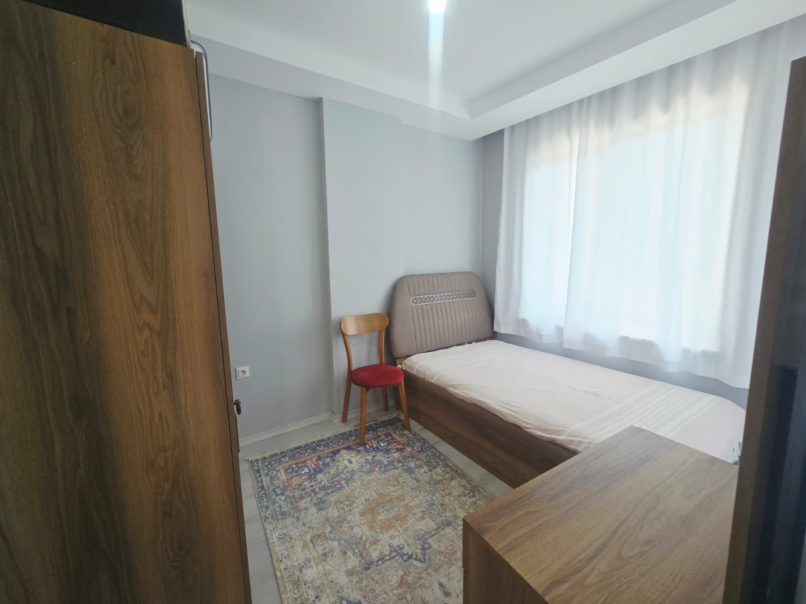 Пентхаус-дуплекс 2+1 в Авсалларе от собственника – мебель, 3 балкона, вид на лес и море