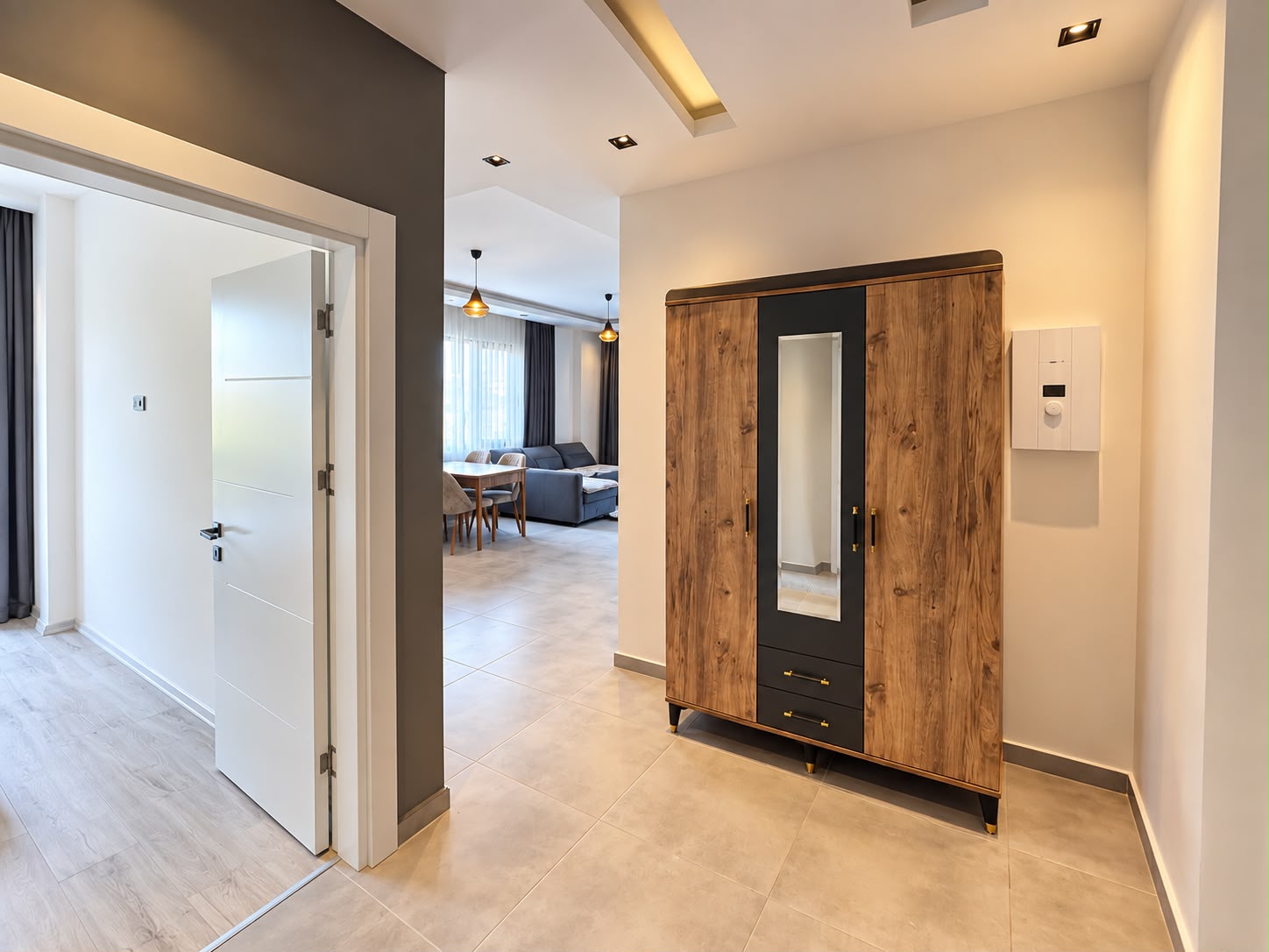 Квартира 1+1 в Алании, район Махмутлар - 70 м², мебель, 2 балкона с видом на море и горы, от собственника