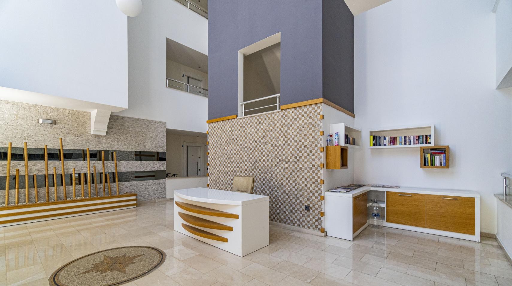 Квартира 1+1 под ВНЖ в центре Алании, район пляжа Клеопатра – мебель, остекленный балкон, напрямую от собственника
