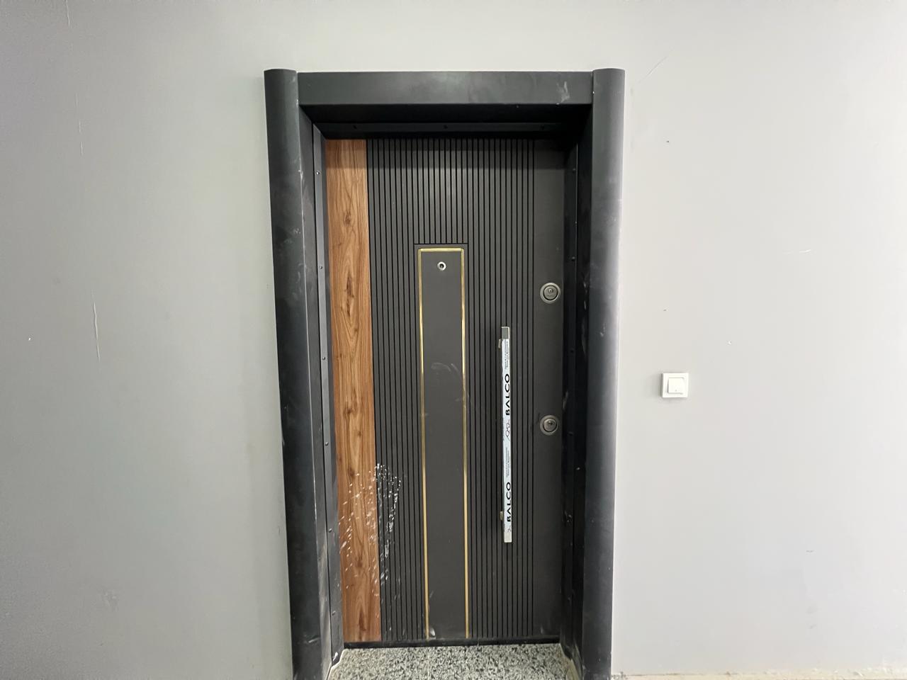 Alanya Konaklı'da deniz manzaralı, modern bir komplekste, şık tasarımlı, yeni 2+1 daire.