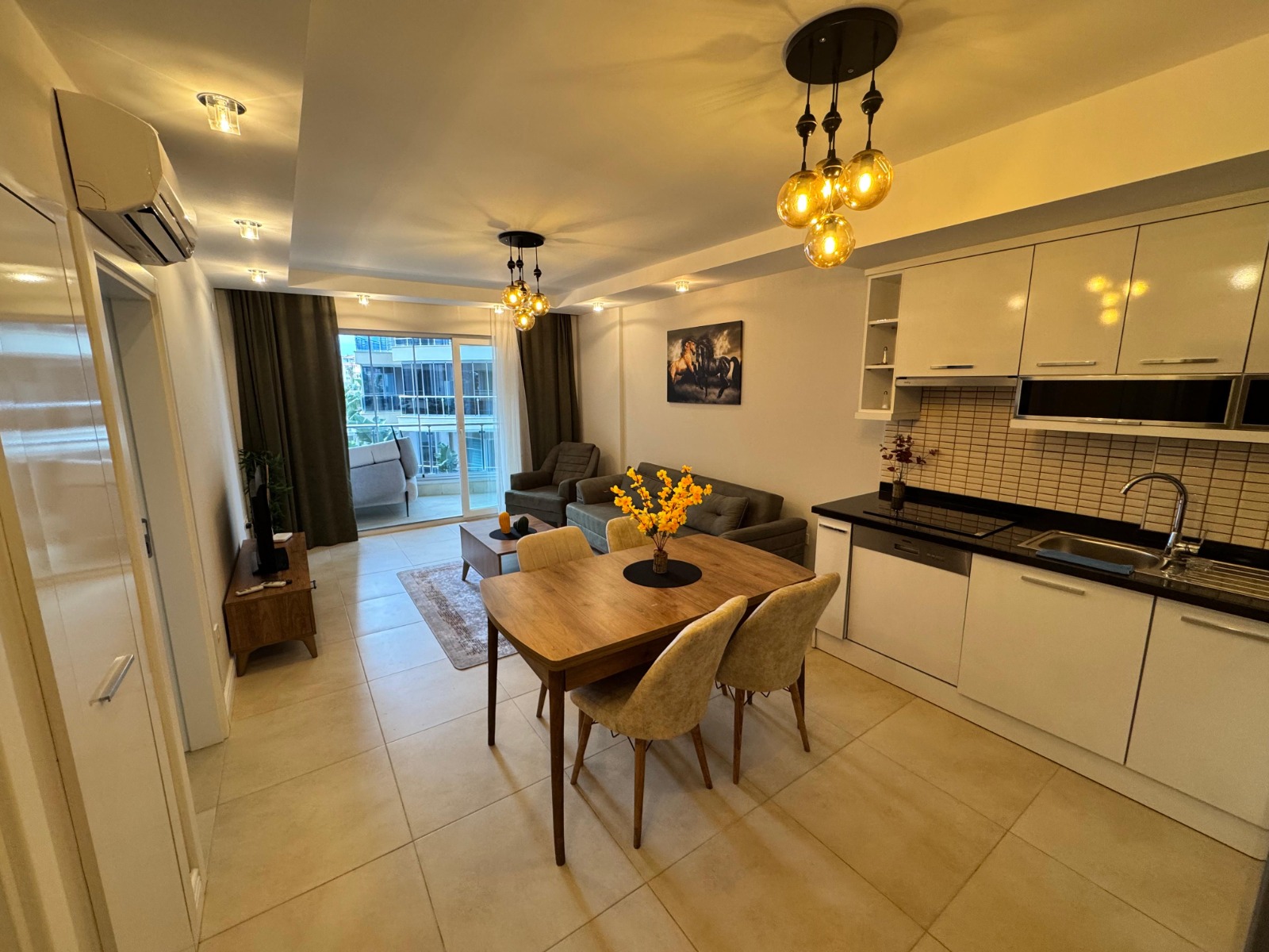 Квартира 1+1 в Джикджилли - 75 м², меблирована, остеклённый балкон