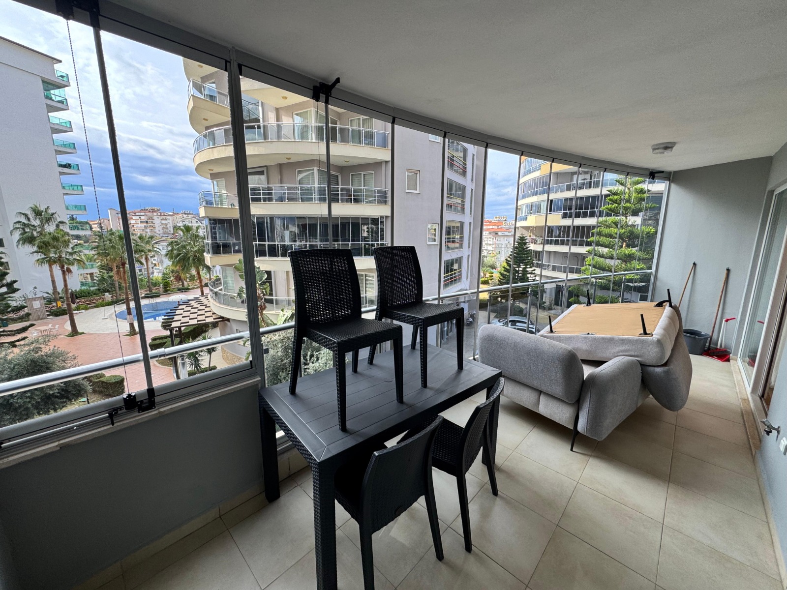 Квартира 1+1 в Джикджилли - 75 м², меблирована, остеклённый балкон