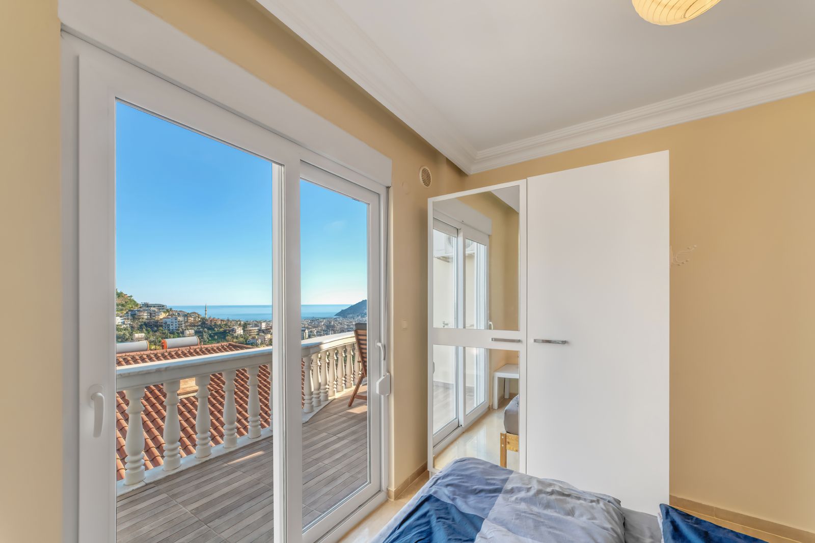 3+1 apartment in the Tepe area – furnished, sea view in an apart-villa