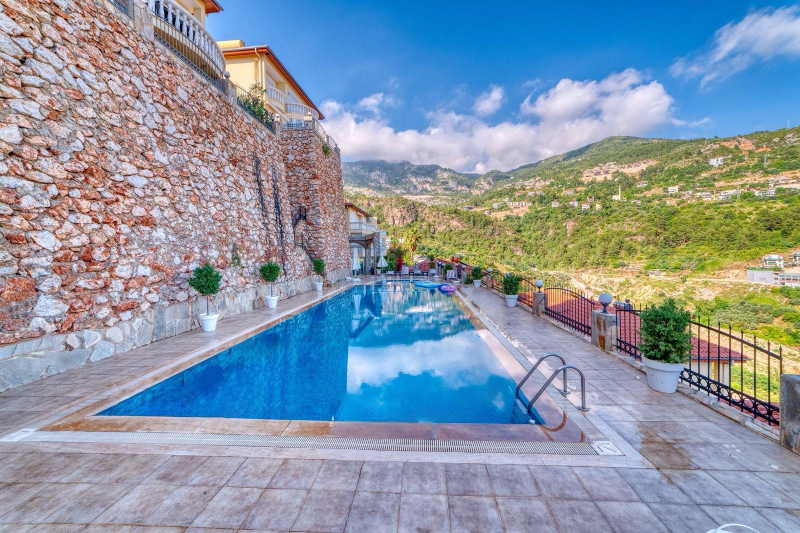 3+1 apartment in the Tepe area – furnished, sea view in an apart-villa