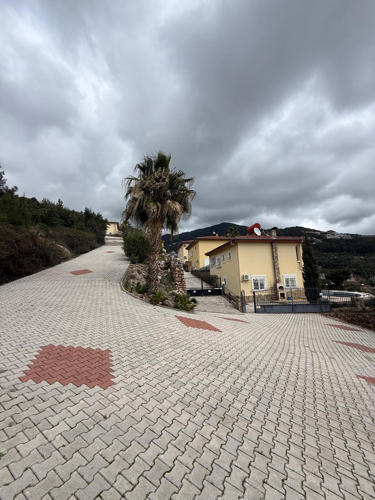 3+1 apartment in the Tepe area – furnished, sea view in an apart-villa
