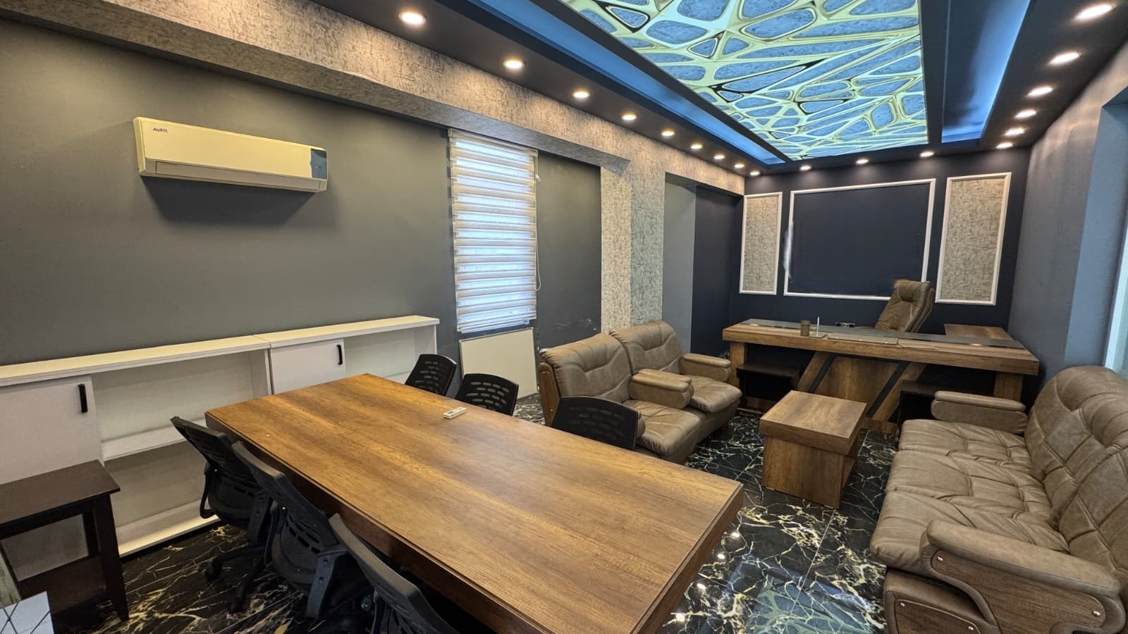 Turnkey office in the center of Alanya, Cleopatra Beach area - 300 meters
