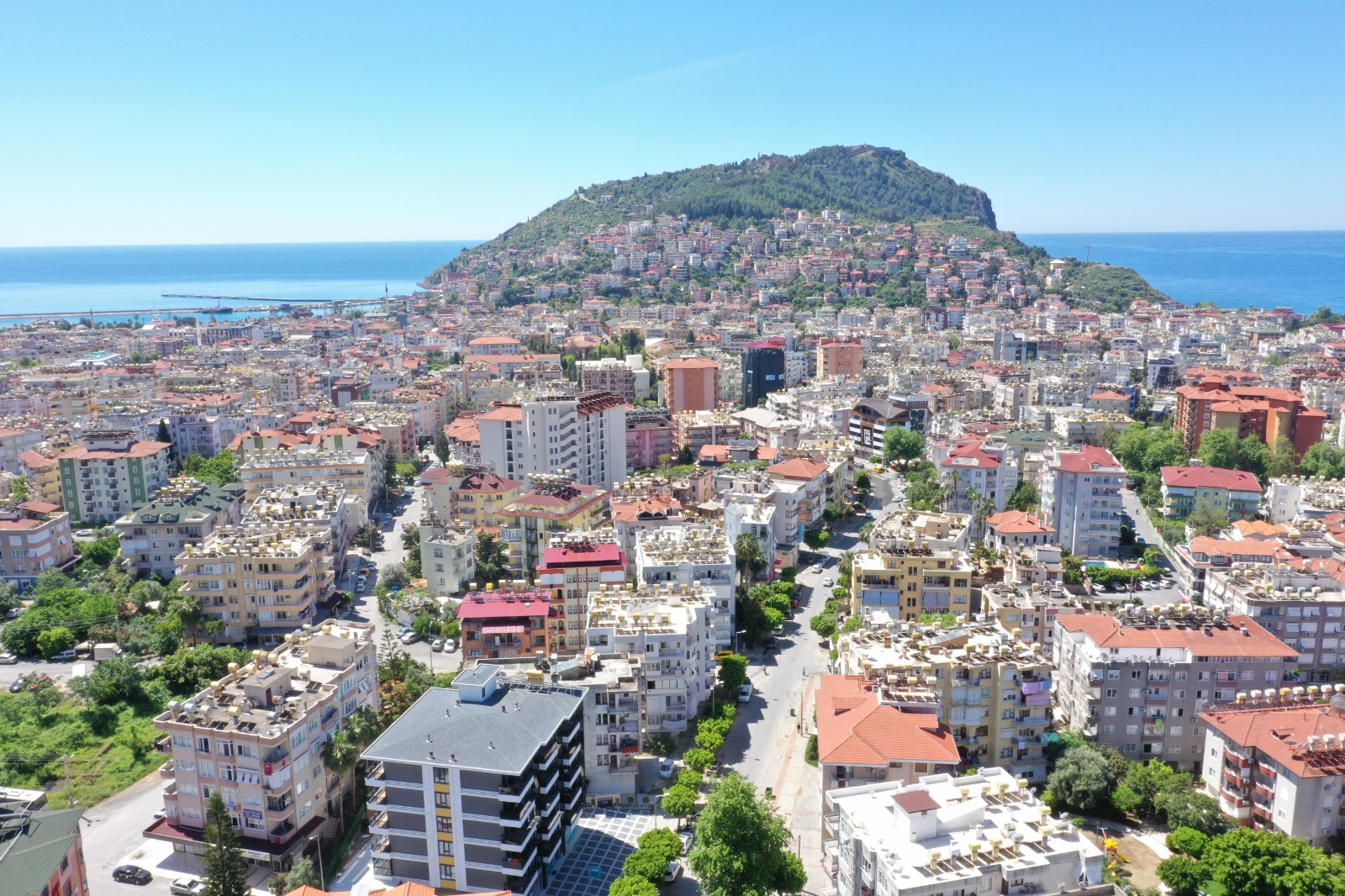 A turnkey 1+1 apartment in the center of Alanya – directly from the owner in a boutique complex