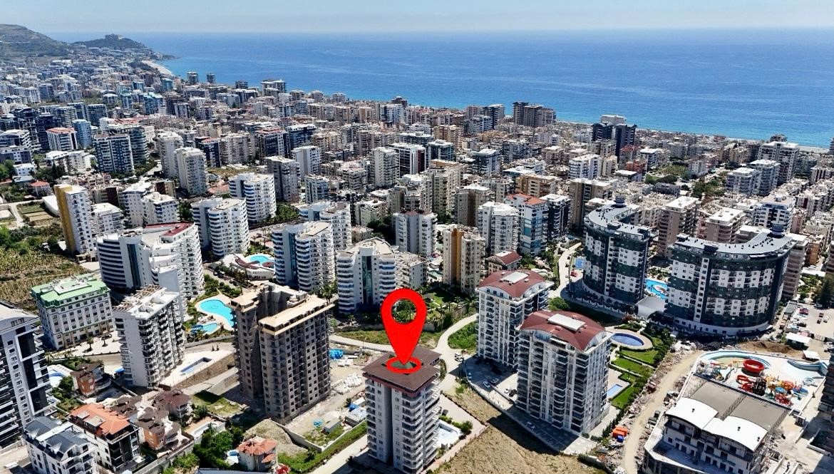 Квартира 2+1 в центре Махмутлара – южная сторона, новая мебель, отдельная кухня