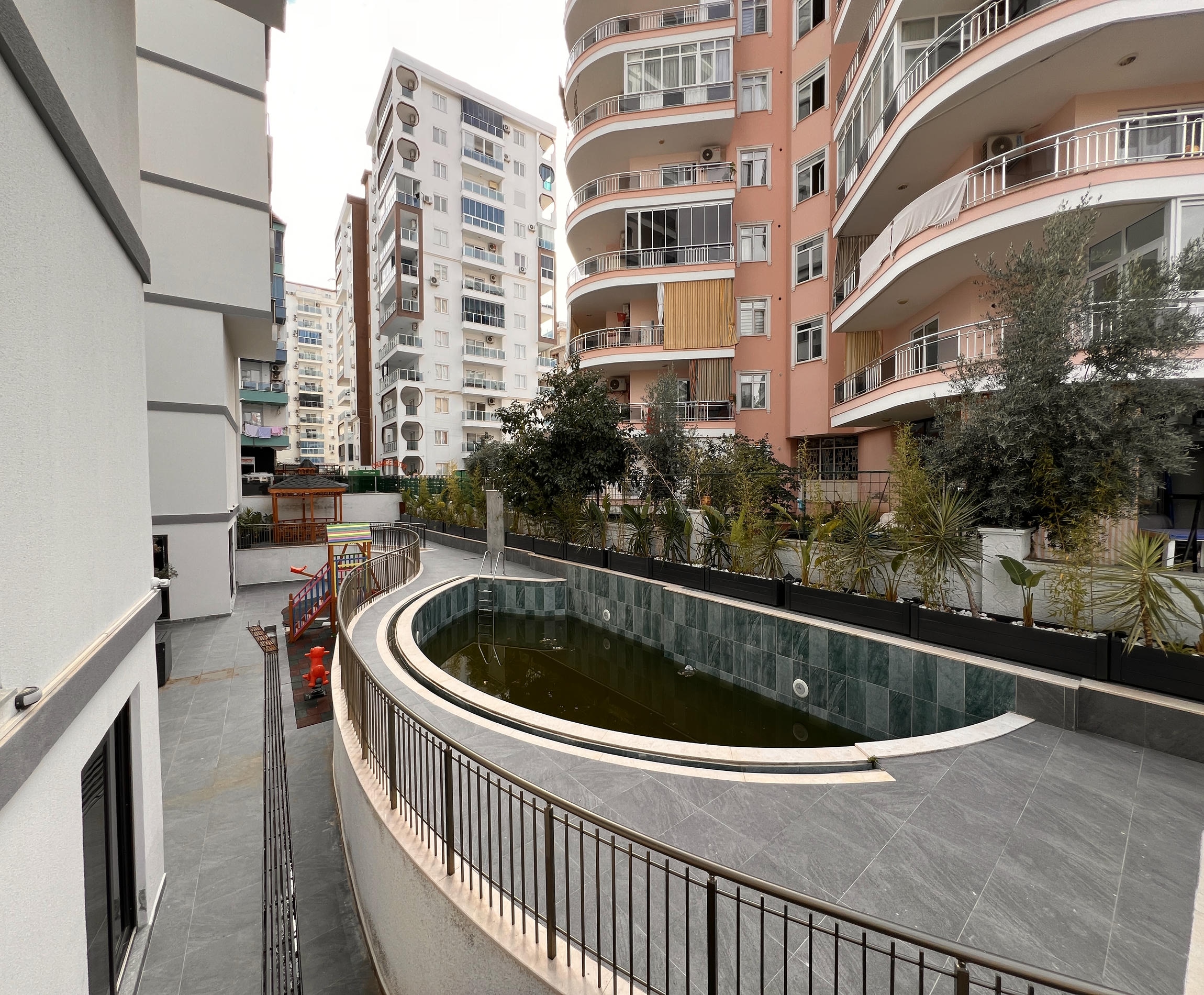 Квартира 1+1 57 м² с видом на море в Махмутларе - современный жилой комплекс