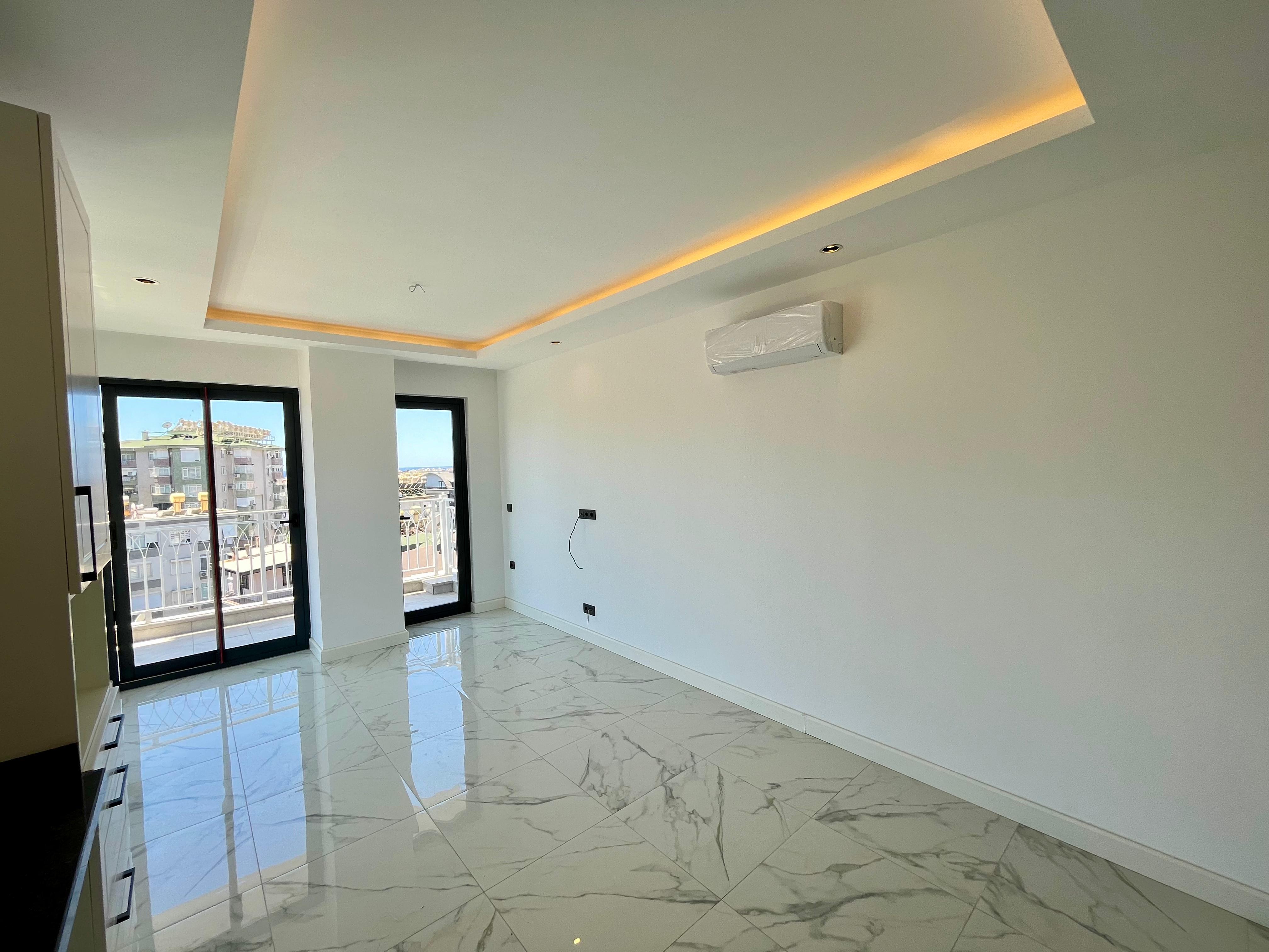 2+1 apartment with a view in the center of Alanya, Cleopatra Beach area