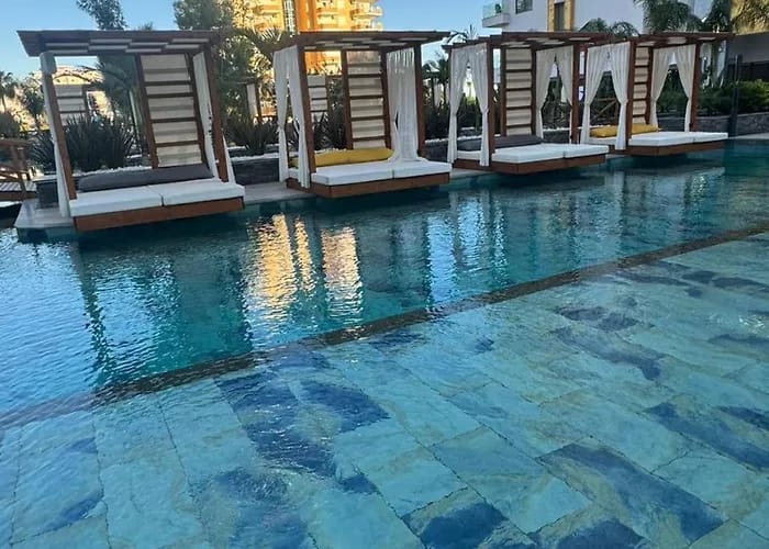 Двухкомнатная квартира в Махмутларе на первой береговой - с видом на море