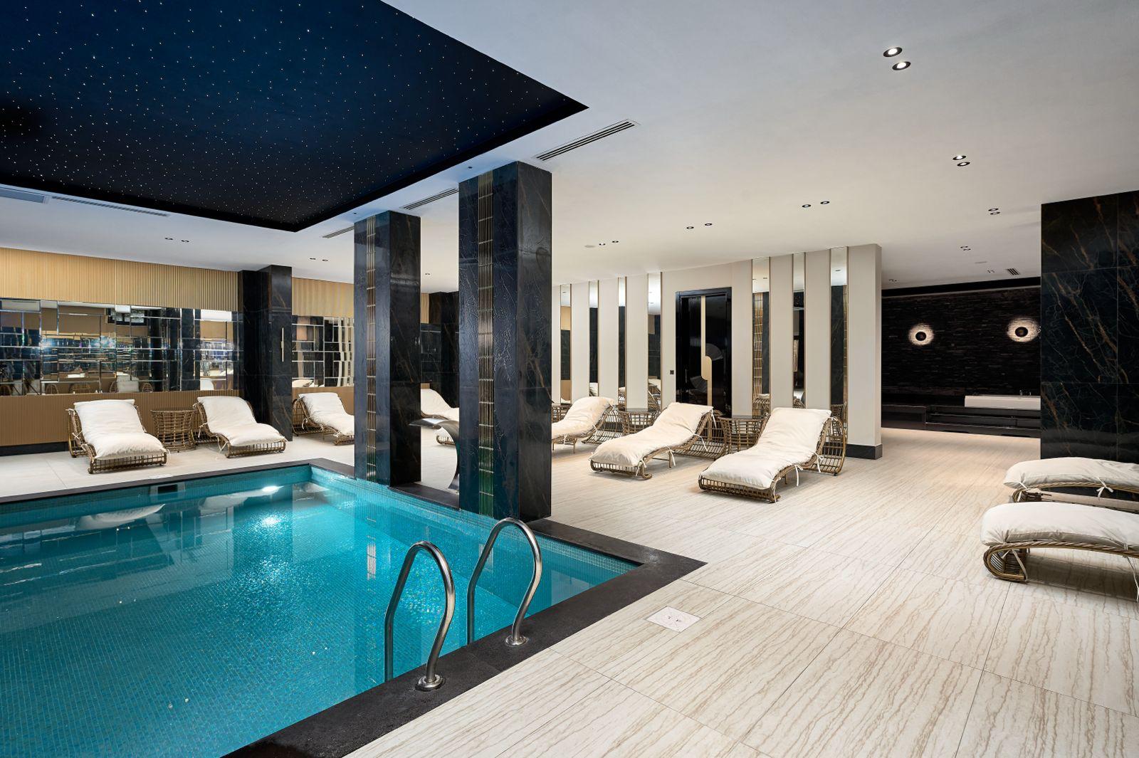 A turnkey two-bedroom apartment in the center of Alanya - suitable for short-term rental.