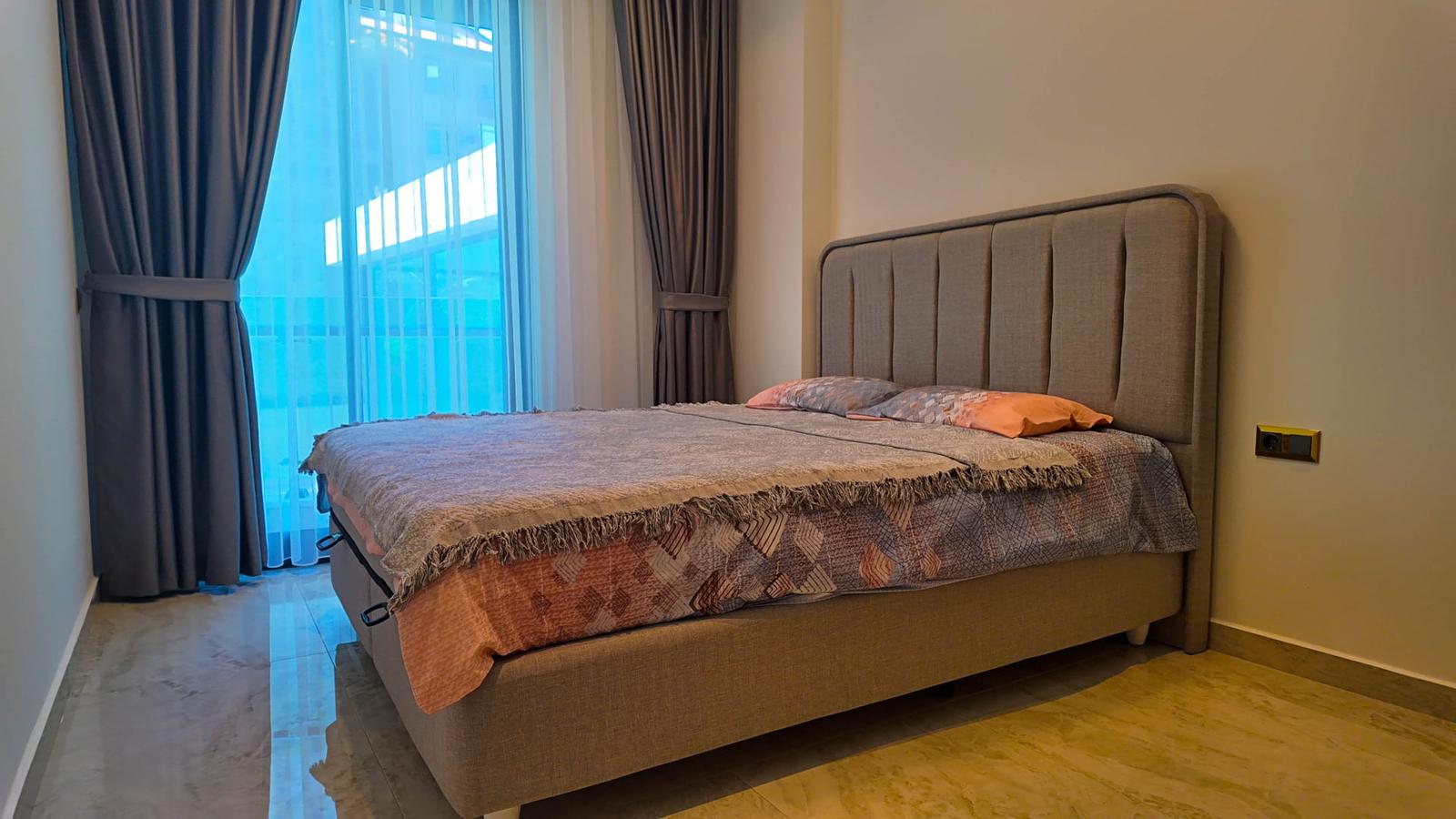A turnkey two-bedroom apartment in the center of Alanya - suitable for short-term rental.