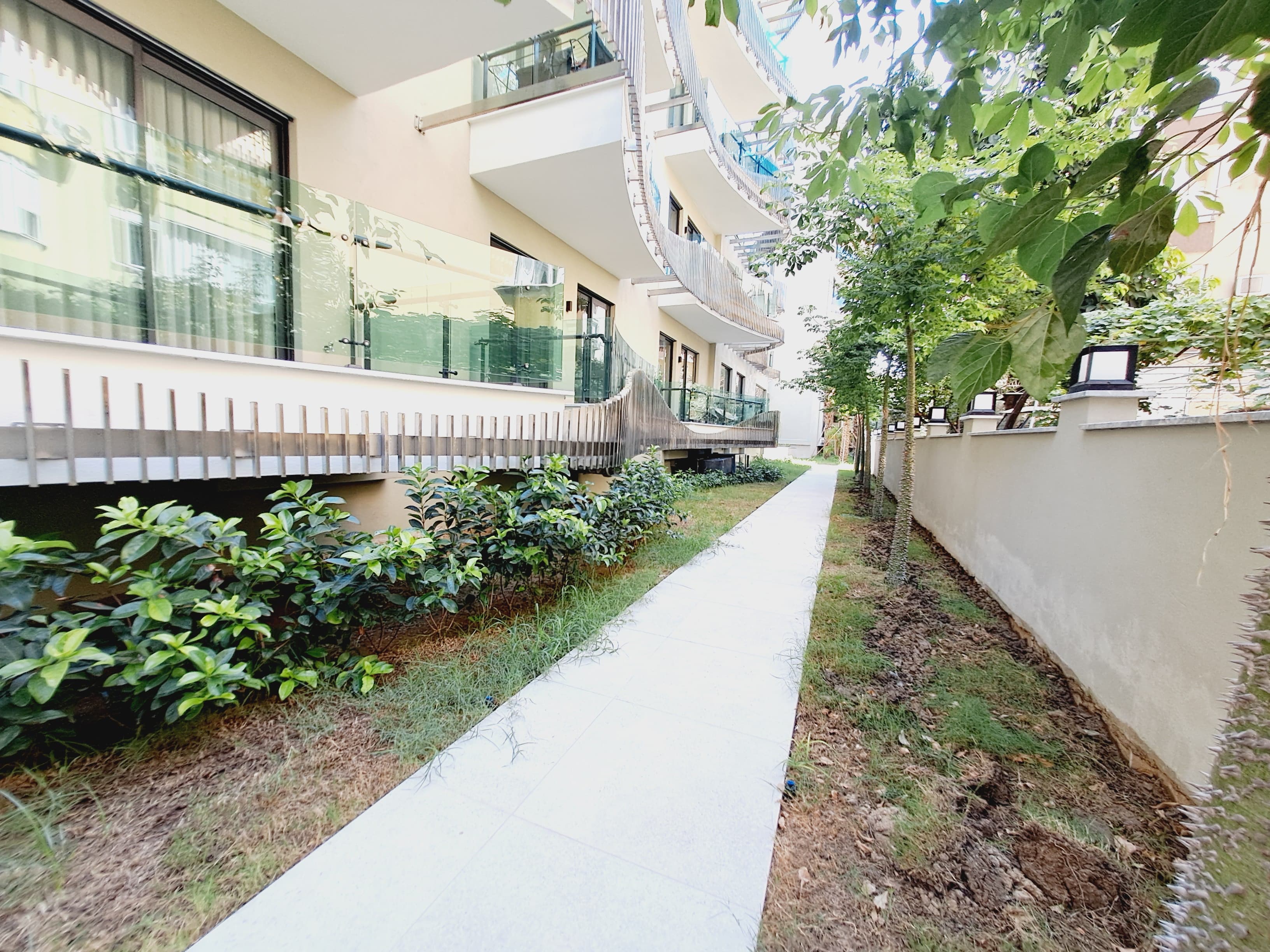 A turnkey two-bedroom apartment in the center of Alanya - suitable for short-term rental.