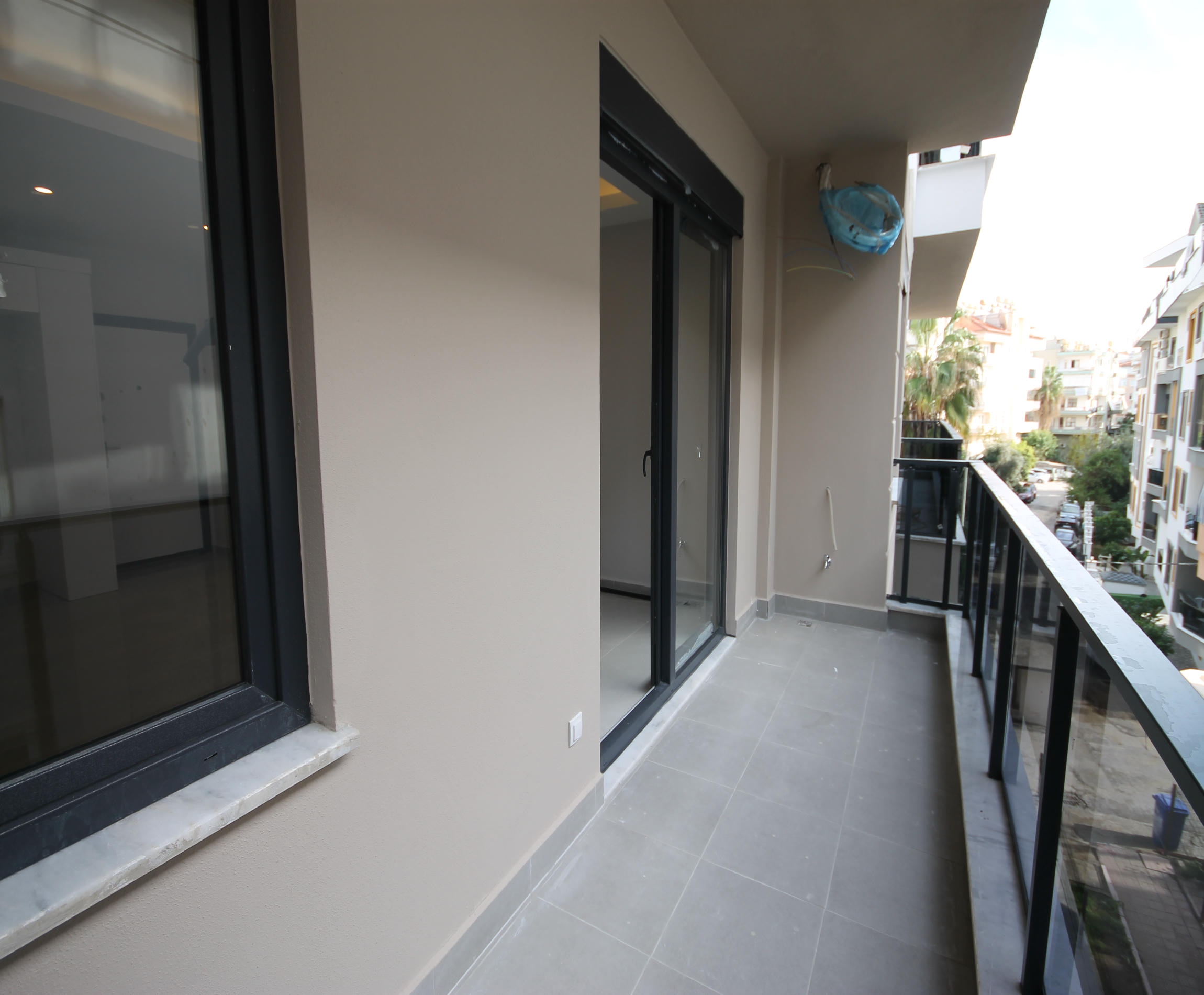 Alanya'nın merkezinde, Kleopatra bölgesinde, denize 500 metre mesafede 2+1 daireler.