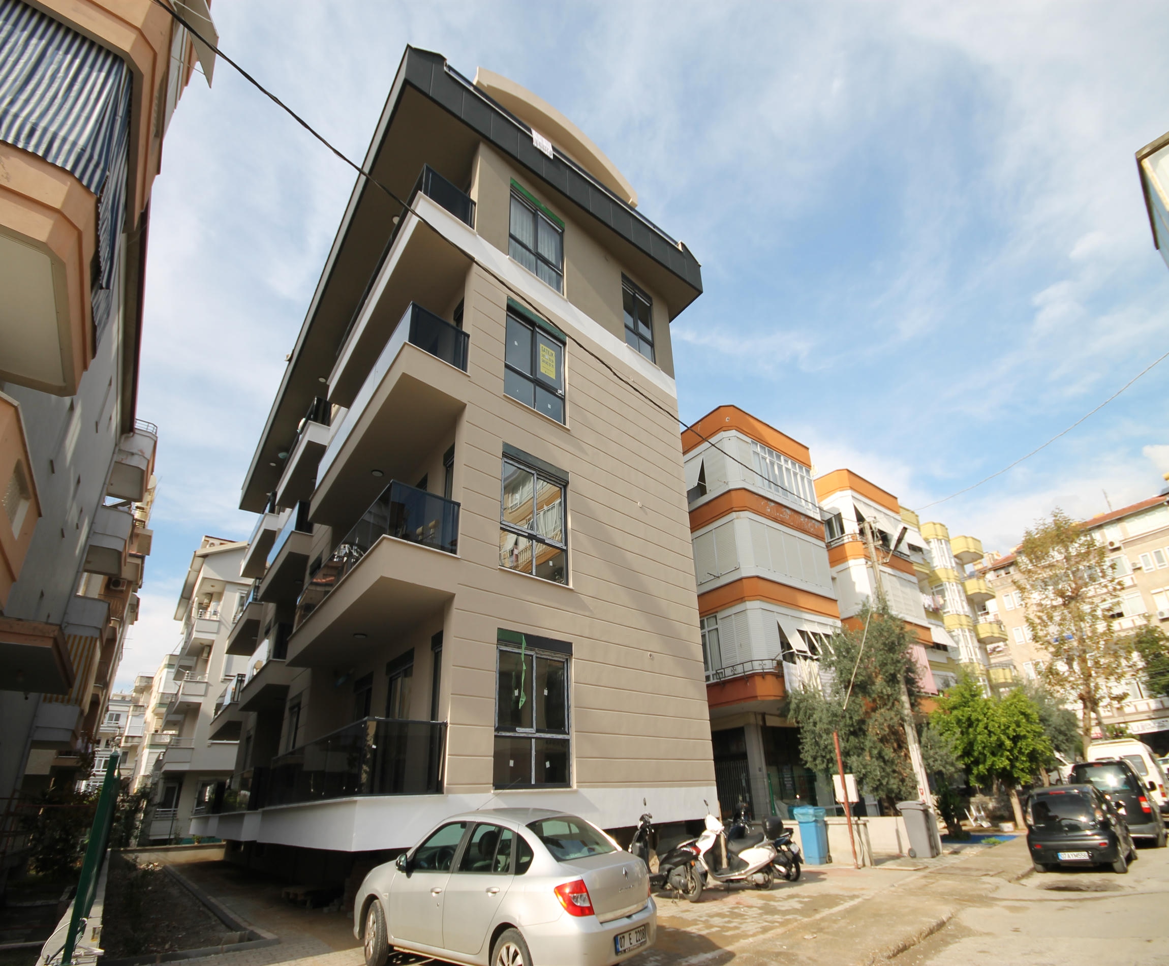 2+1 apartments in the center of Alanya - Cleopatra area, 500 meters from the sea