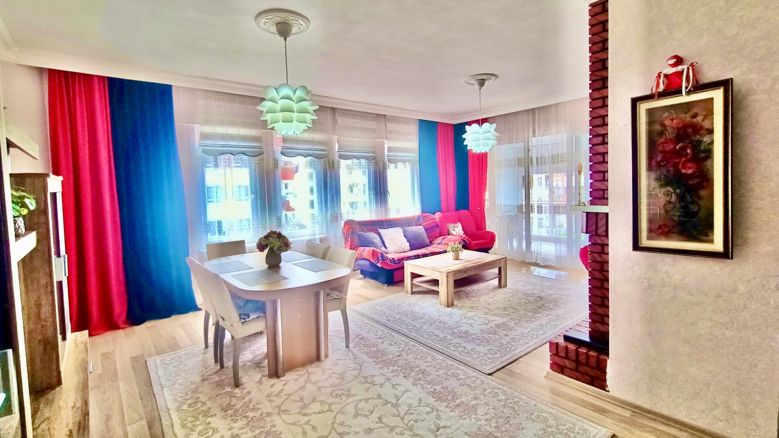 Квартира 2+1 125 м2 в центре Махмутлара – с мебелью, после ремонта, 350 м до моря