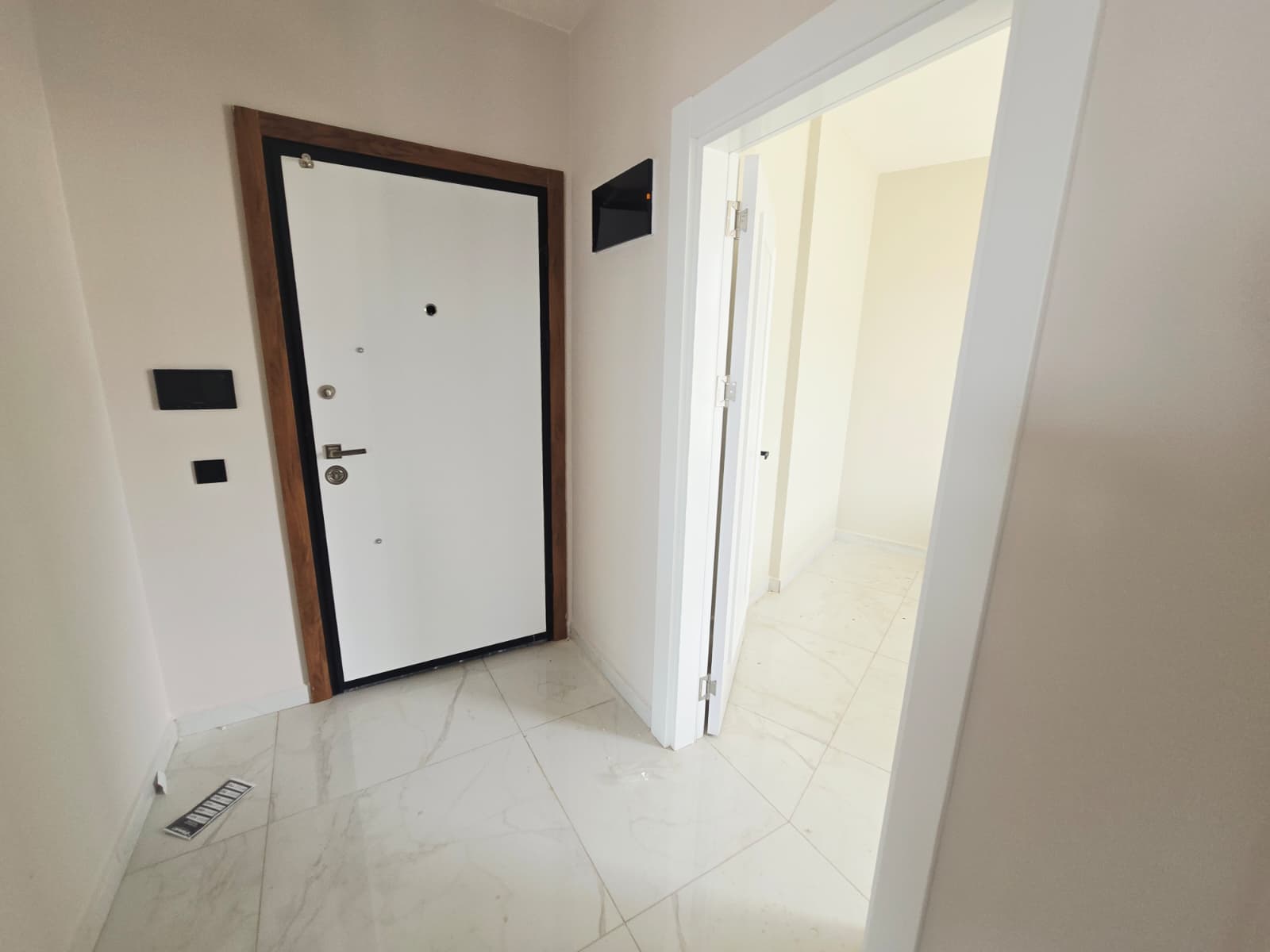 1+1 apartment in the center of Alanya, Cleopatra Beach area - views of the sea and the fortress