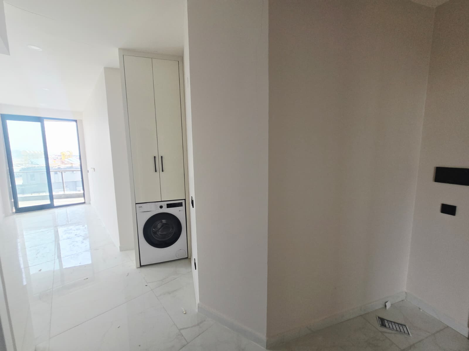 1+1 apartment in the center of Alanya, Cleopatra Beach area - views of the sea and the fortress