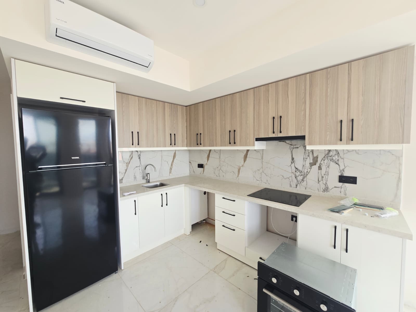 1+1 apartment in the center of Alanya, Cleopatra Beach area - views of the sea and the fortress