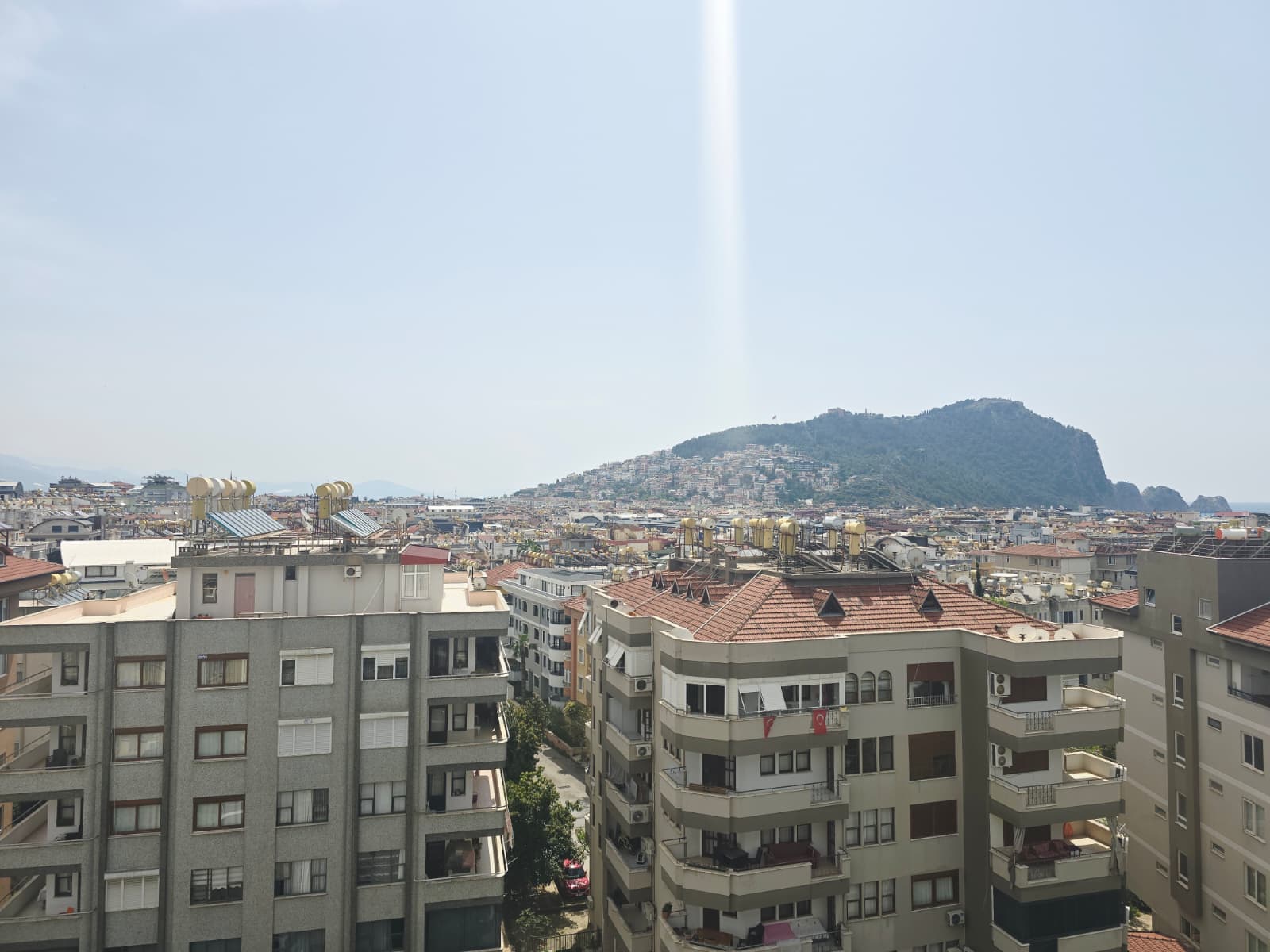1+1 apartment in the center of Alanya, Cleopatra Beach area - views of the sea and the fortress