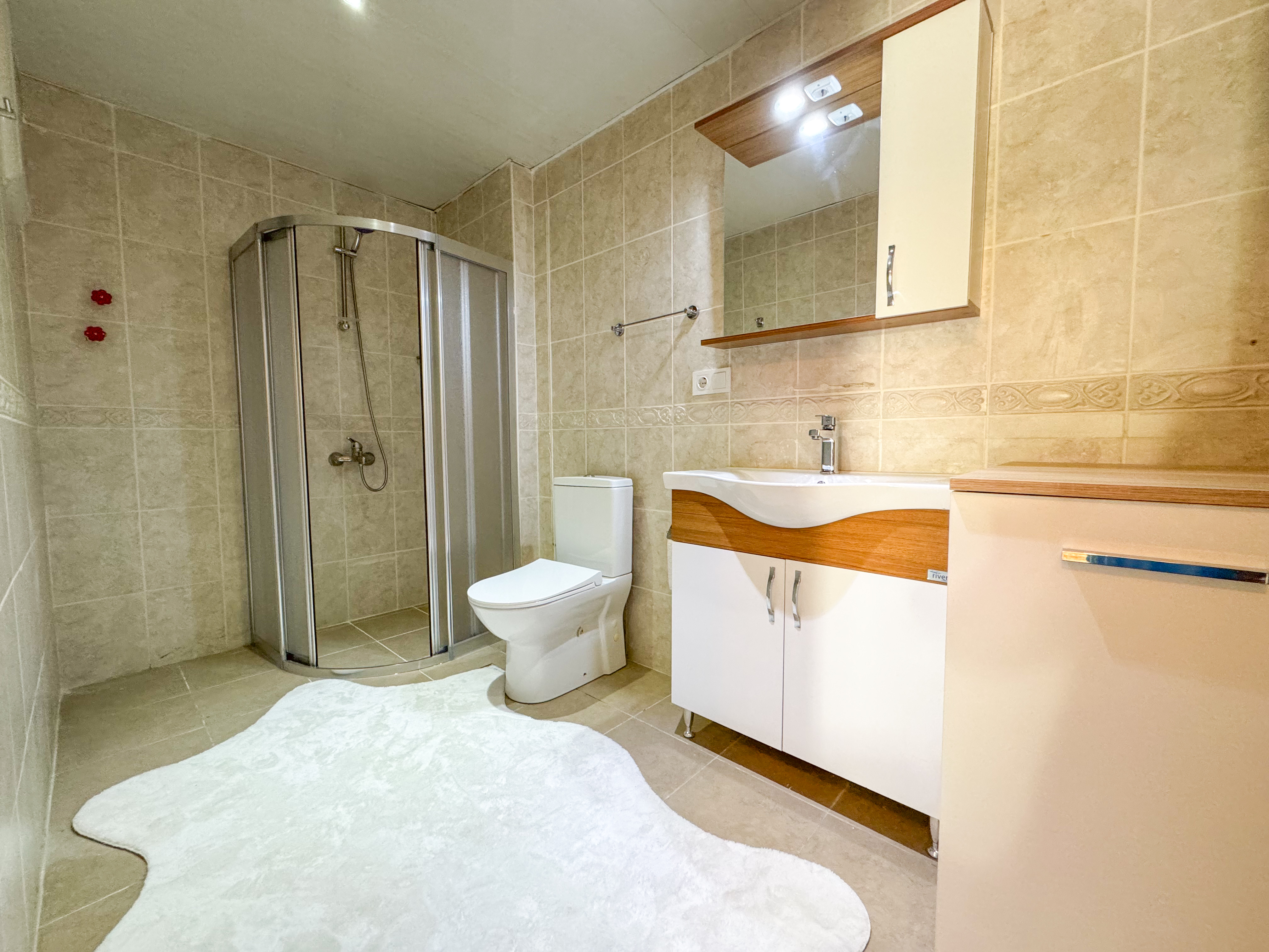 Квартира 2+1 100 м² в центре Алании – с новой мебелью, 800 м до пляжа Клеопатра