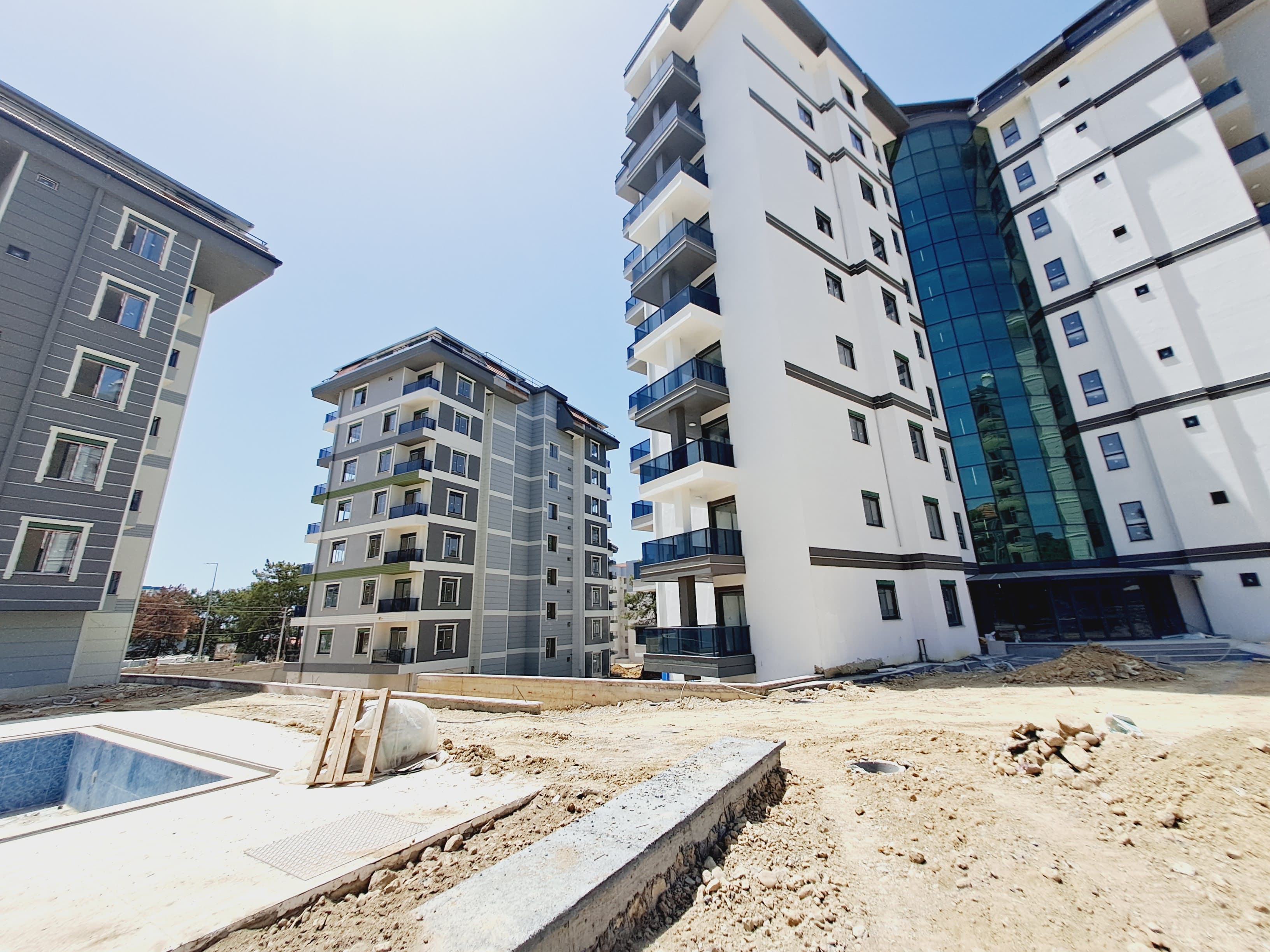 Срочная продажа! Двухкомнатная квартира в комплексе комфорт-класса в Алании, район Авсаллар