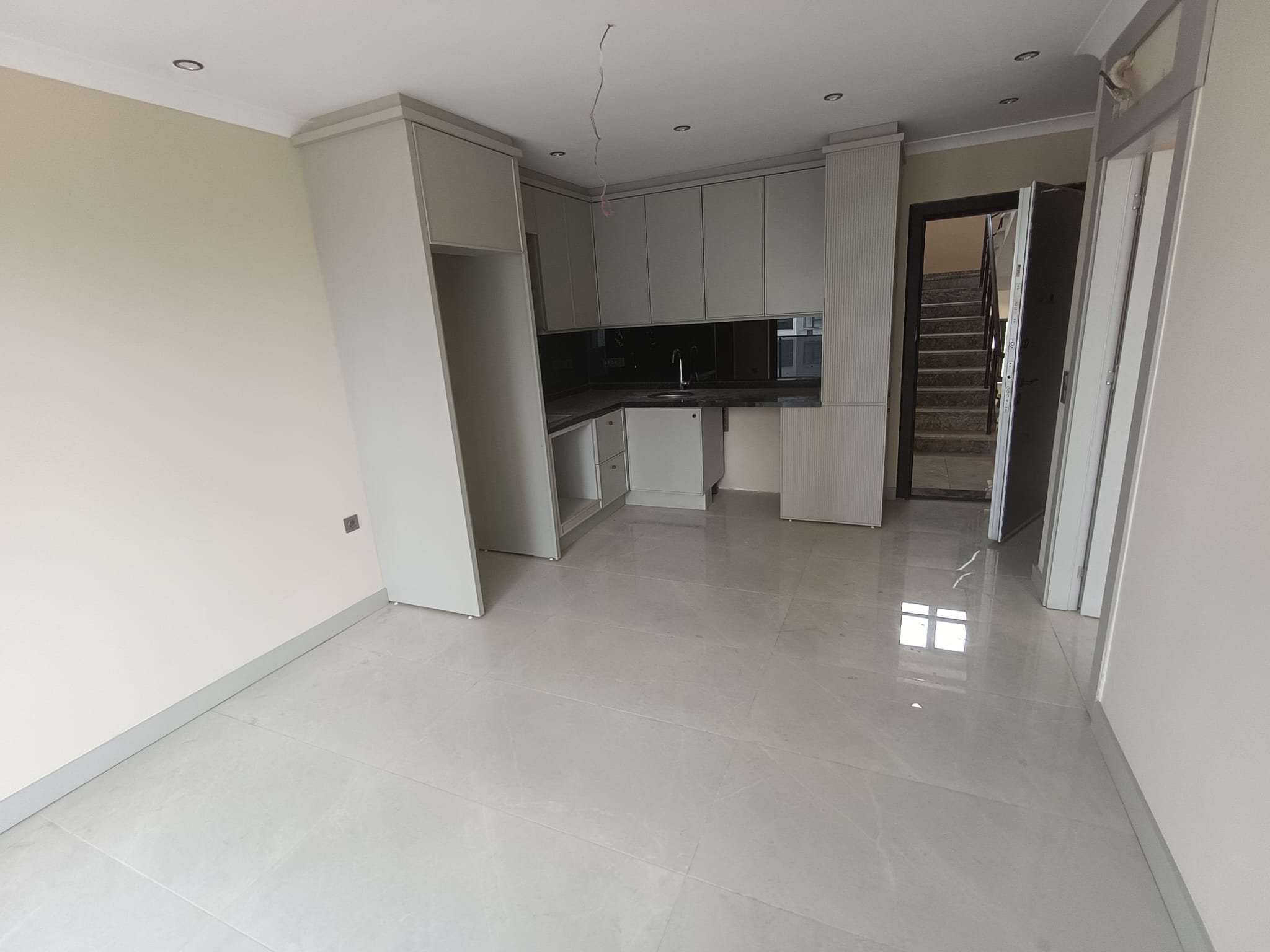1+1 apartment in the center of Mahmutlar - affordable price, new building